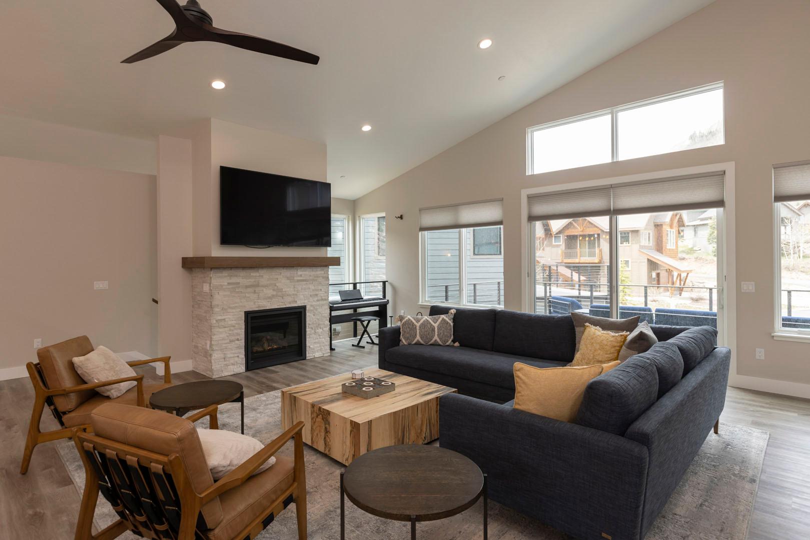 Main Living Space - TV, Gas Fireplace and Deck