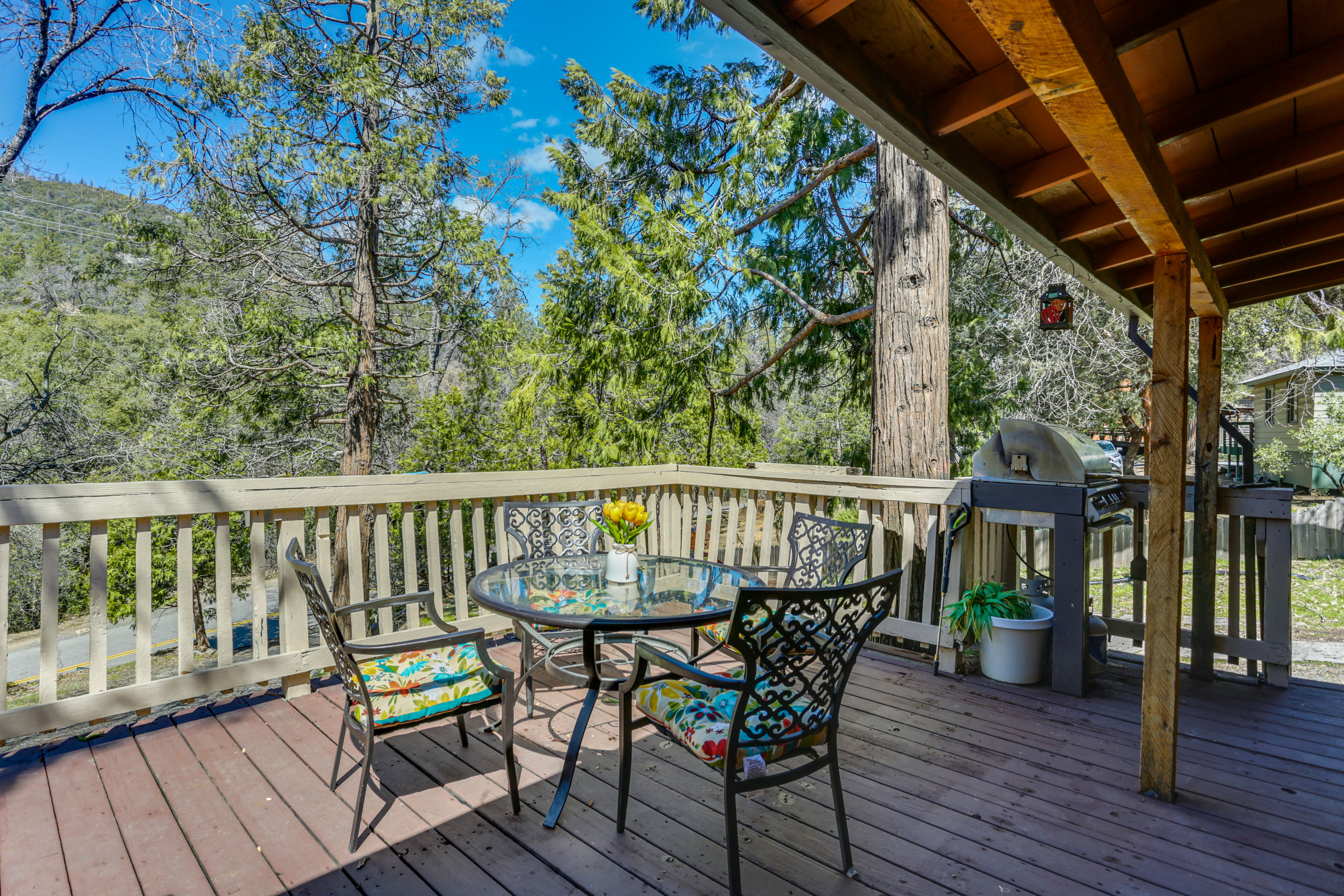 Property Image 2 - 9 Mi to Bass Lake: Cabin w/ Fire Pit in Wishon!