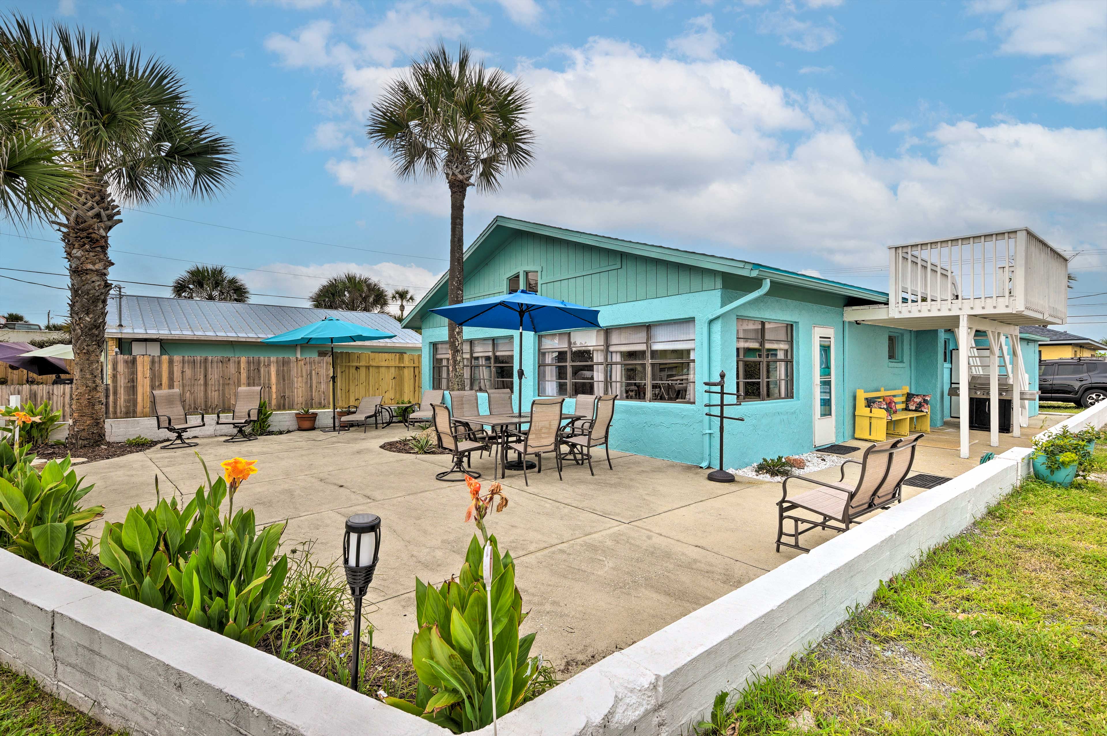 Property Image 2 - Ormond Beach Retreat w/ Deck - Steps to Ocean!