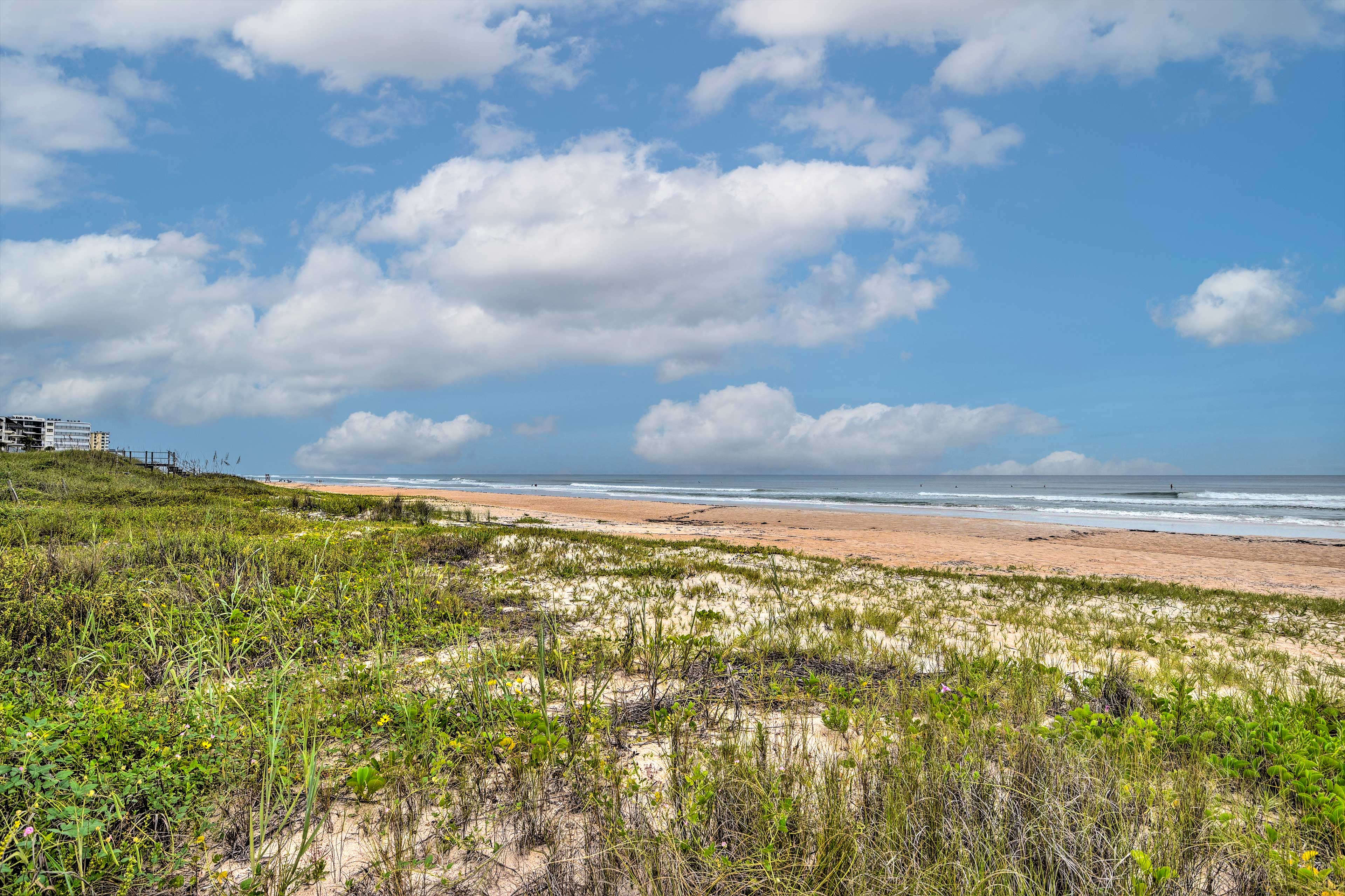 Property Image 2 - Ormond Beach Retreat w/ Deck - Steps to Ocean!