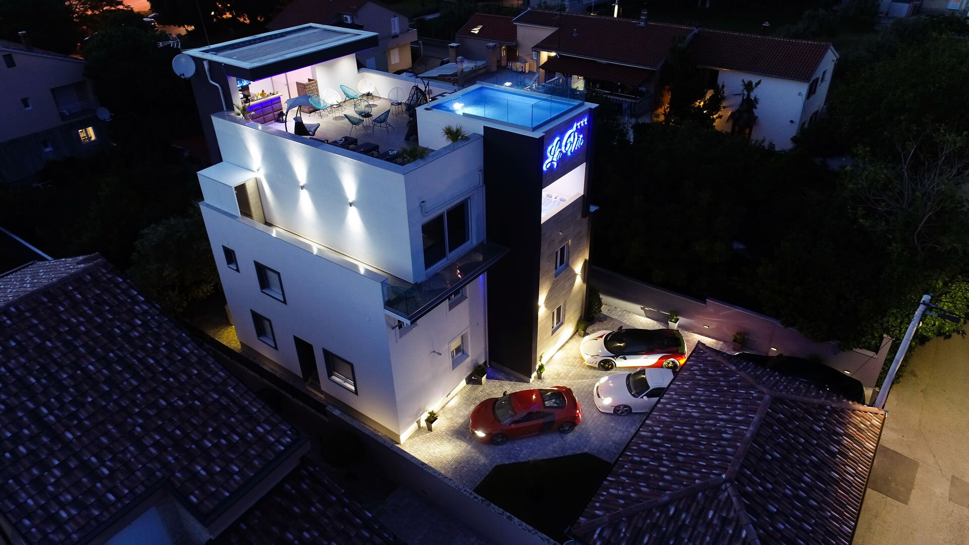 Luxurious 6 bedroom villa with magnificent rooftop terrace with private bar and   pool in Zadar.