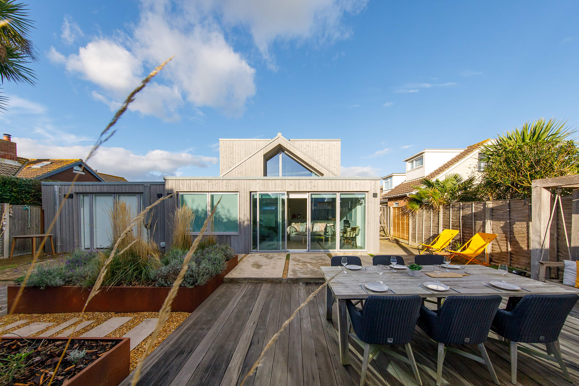 Property Image 1 - Insta-worthy 4br designer house 5 min to the beach Property Image 1 - Insta-worthy 4br designer house 5 min to the beach