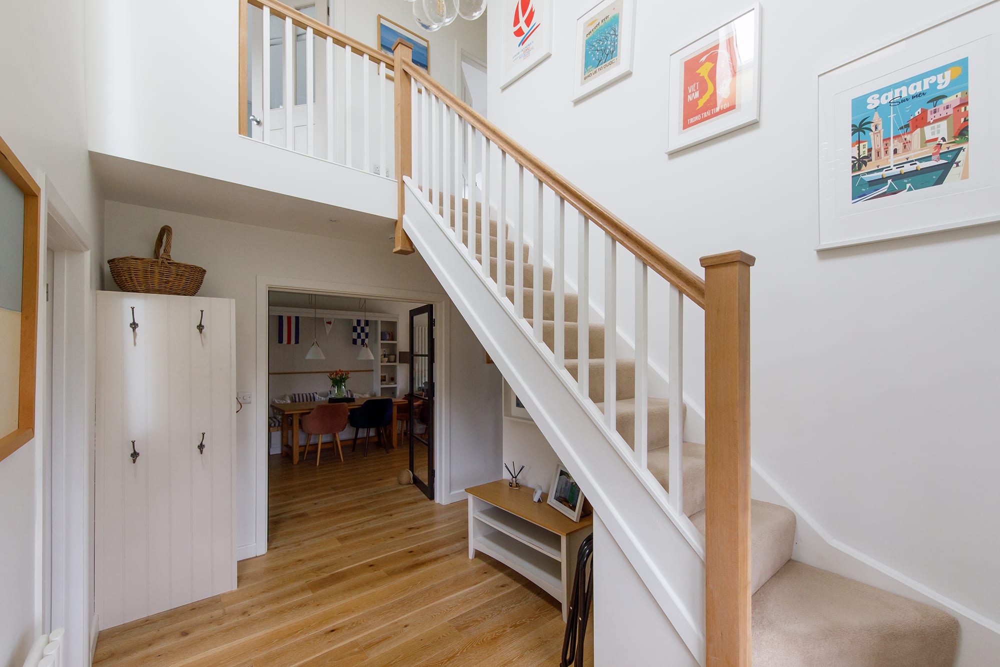 Property Image 2 - Pretty Coastal Home in Bosham | Close to Water Property Image 2 - Pretty Coastal Home in Bosham | Close to Water