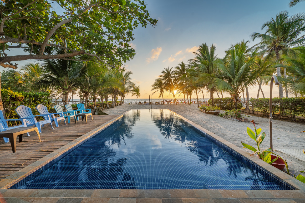 Property Image 2 - Luxury Beach House Private Pool Tolu