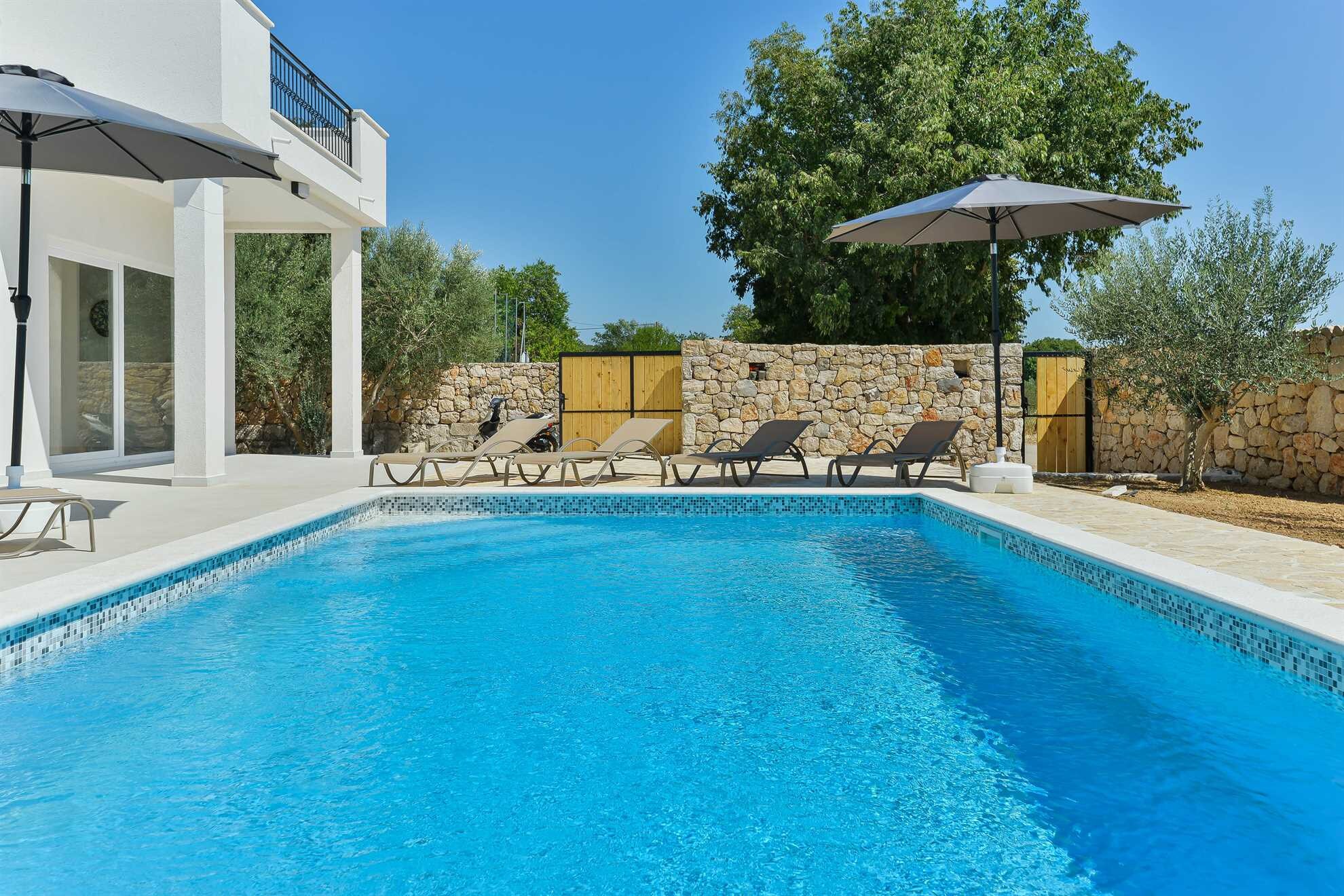 Property Image 2 - Villa Natura with pool 
