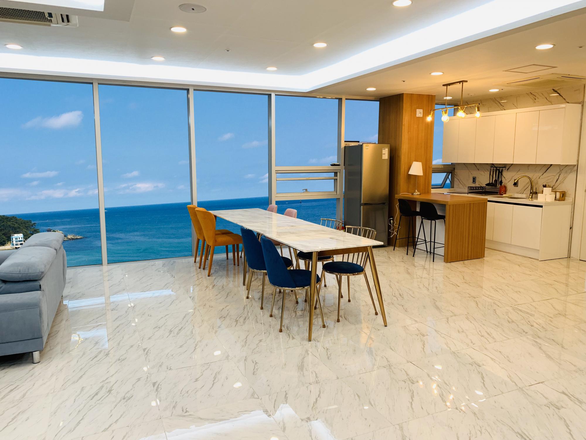 Property Image 2 - Panorama Oceanview home in Busan 2