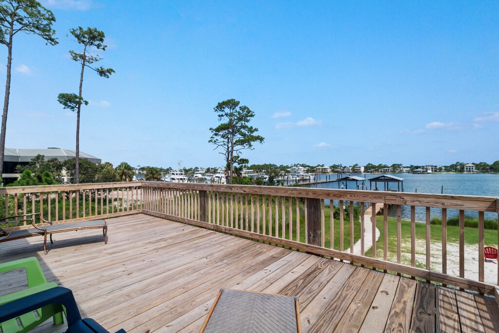 Back Deck overlooking the Bayou