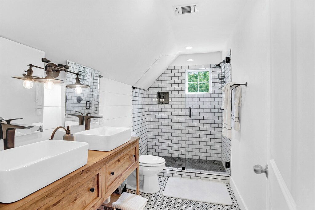 Large second bathroom with walk in shower.