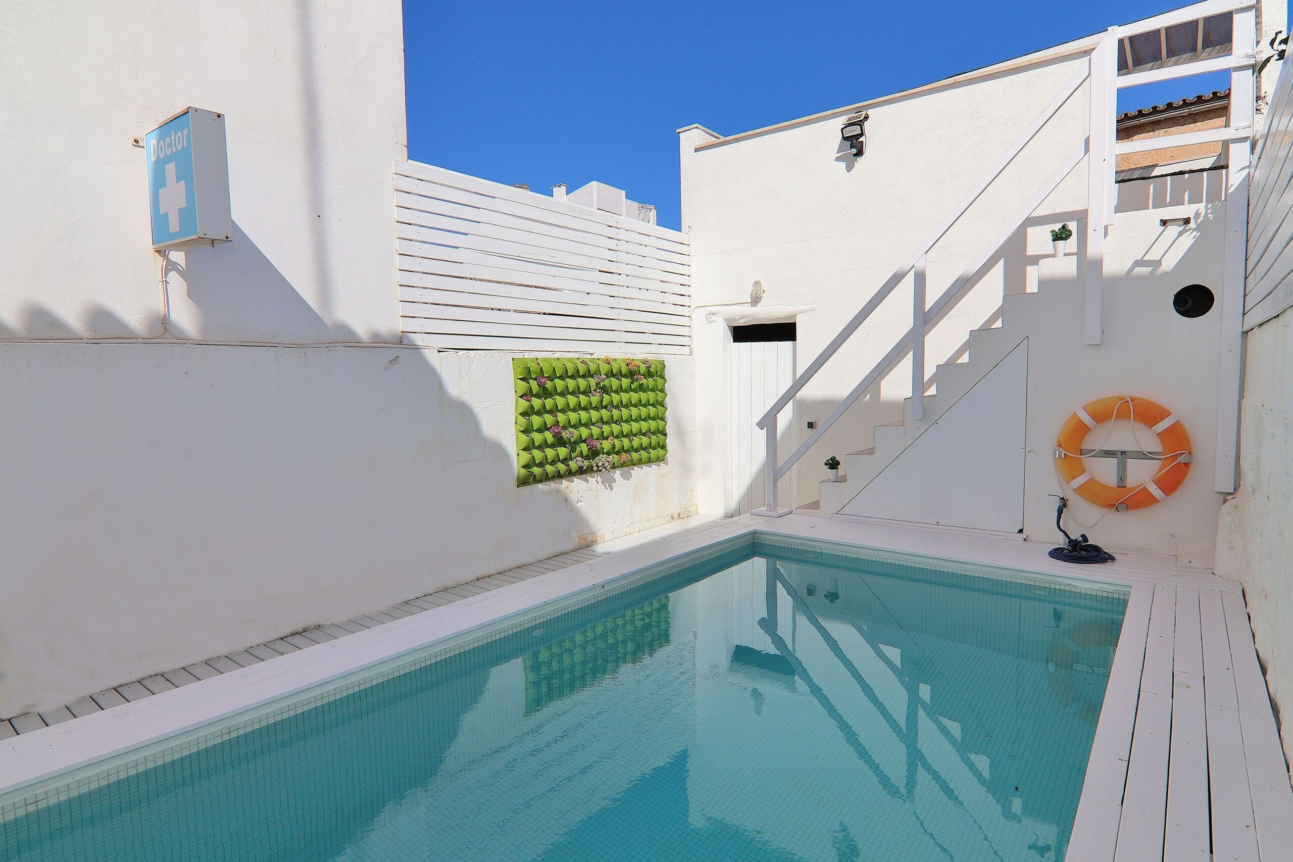 Outdoor swimming pool in a house in Mallorca, perfect for the hot weather. 