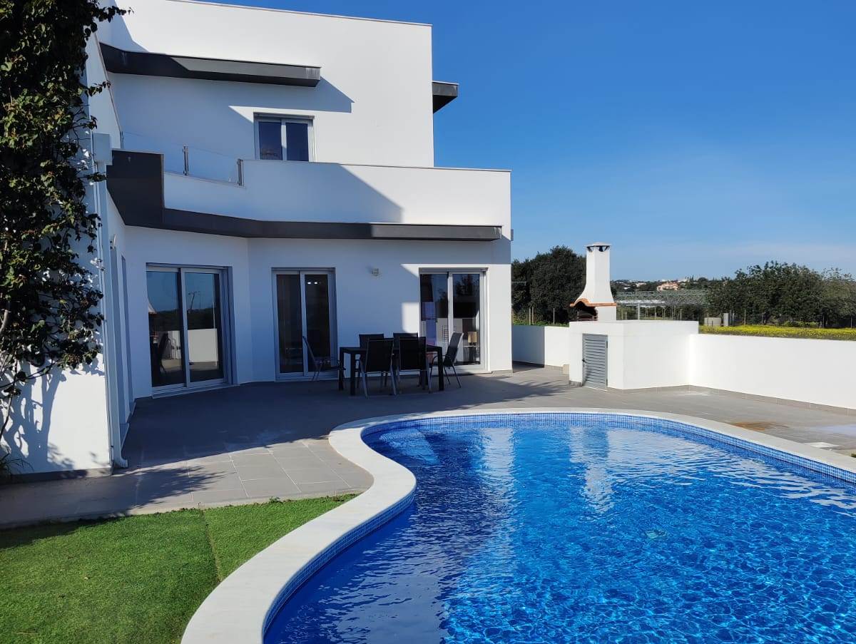 Property Image 2 - Villa Holley/Modern Villa with Private Pool & Views