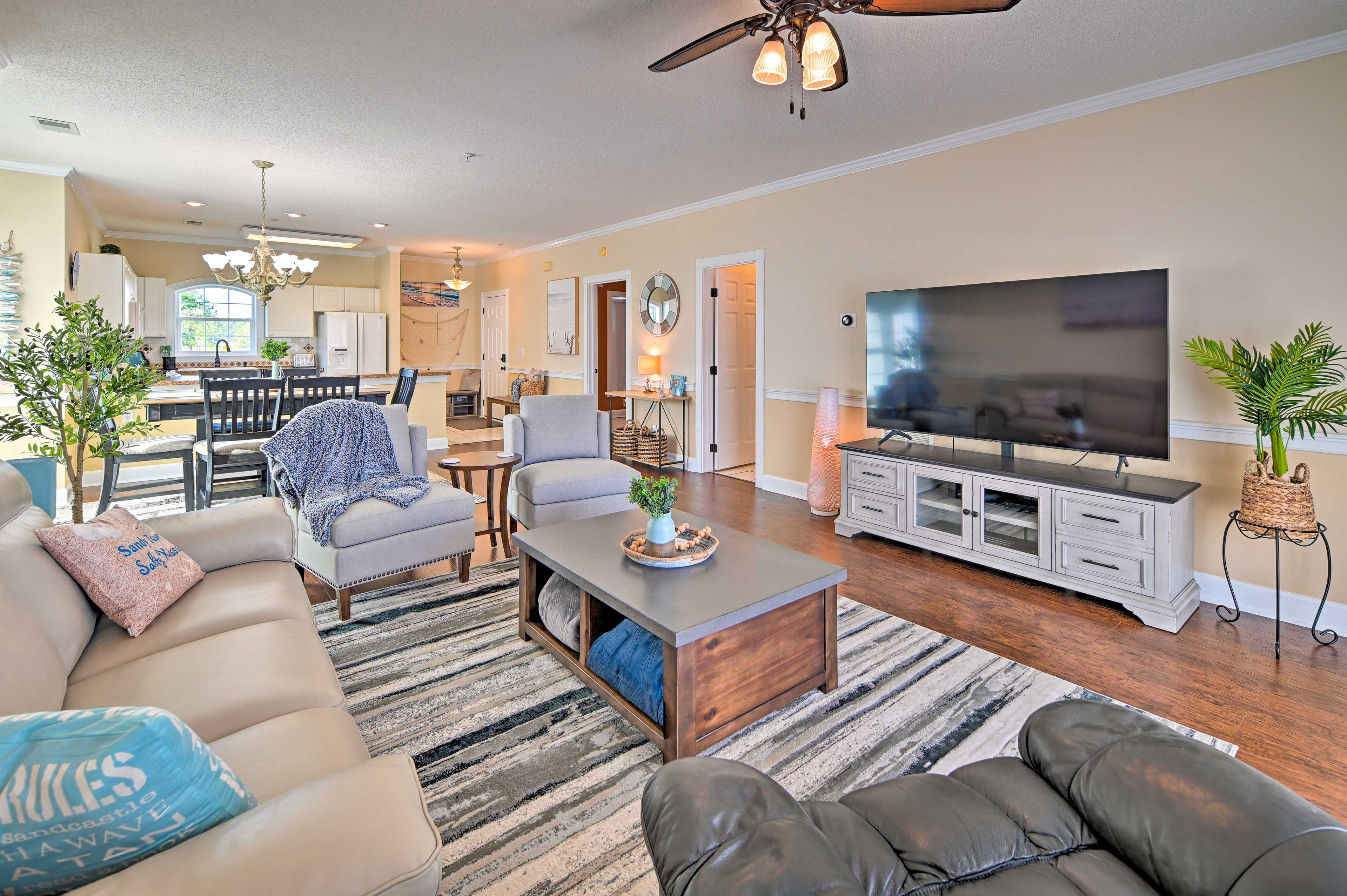 Property Image 1 - Bright Myrtle Beach Condo w/ Balcony!