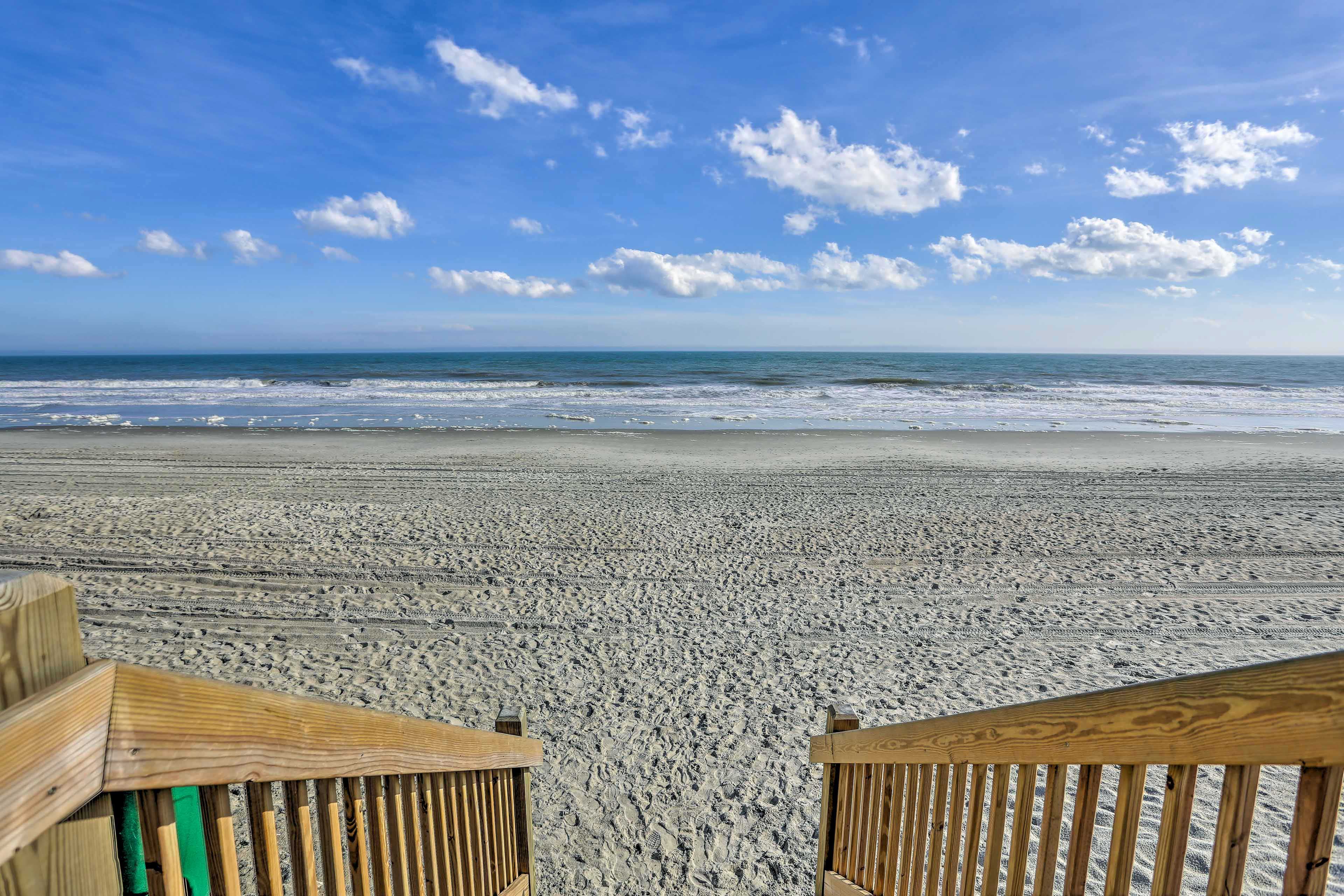 Property Image 1 - Myrtle Beach Condo w/ Screened Porch!