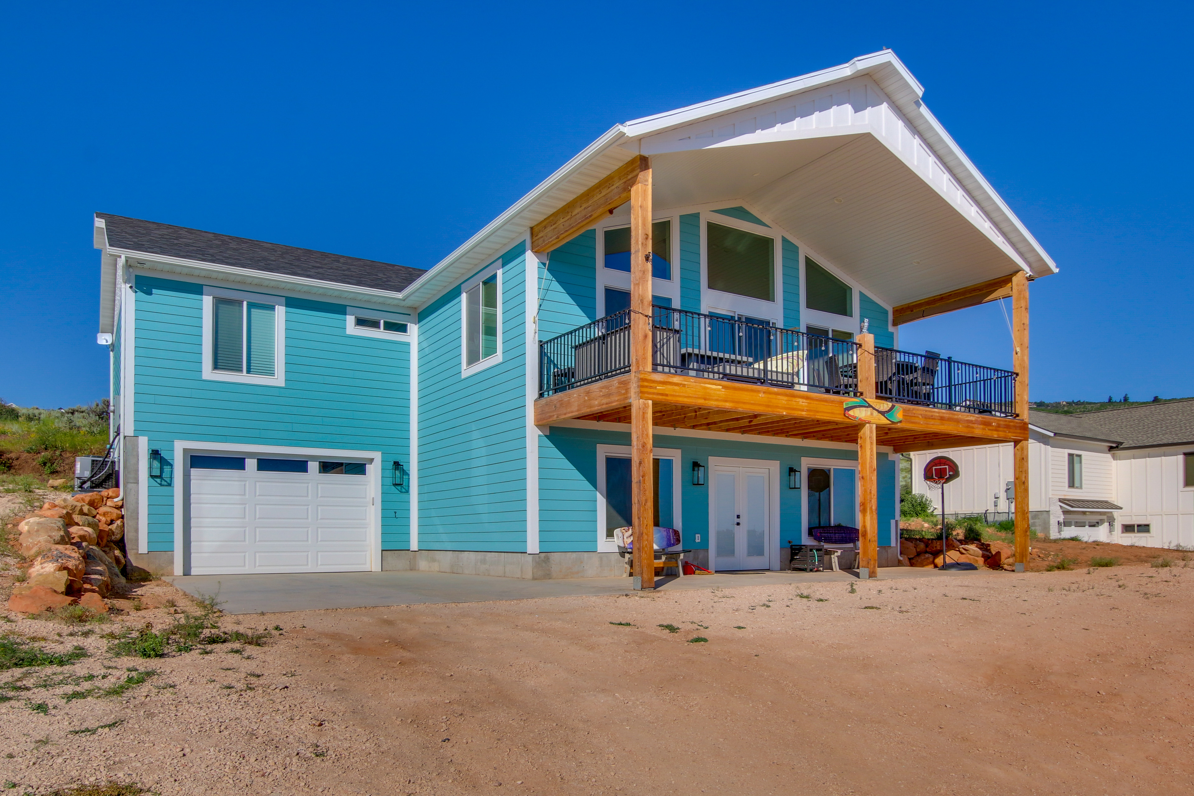 Property Image 2 - Pool Access & Lake Views: Modern Garden City Home