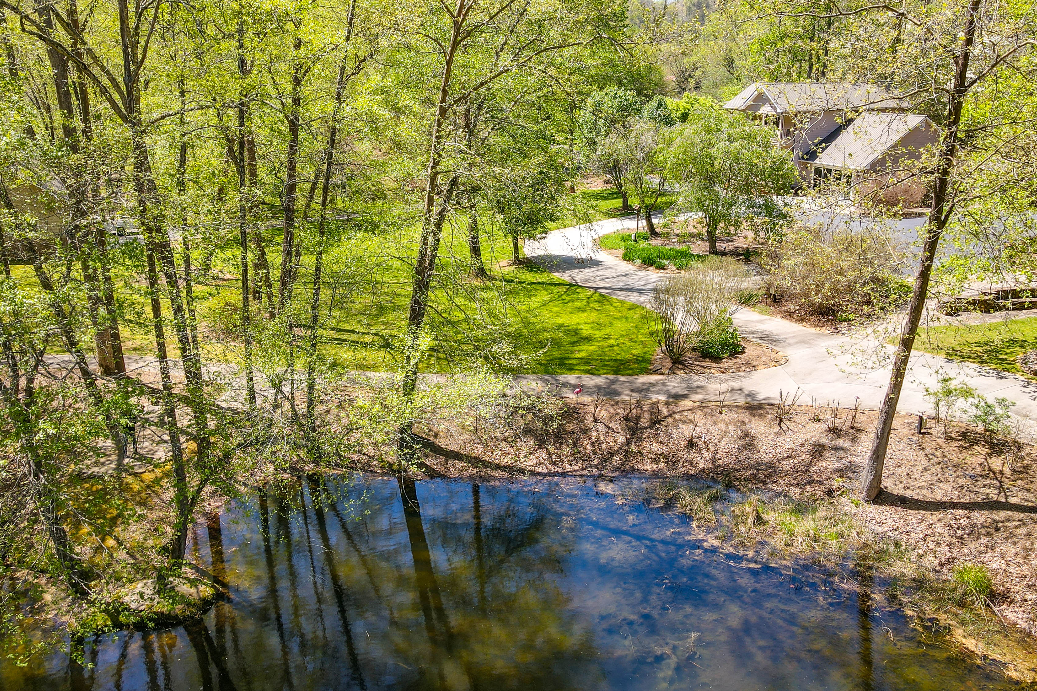 Riverfront Hayesville Retreat: Fishing & Kayaking!