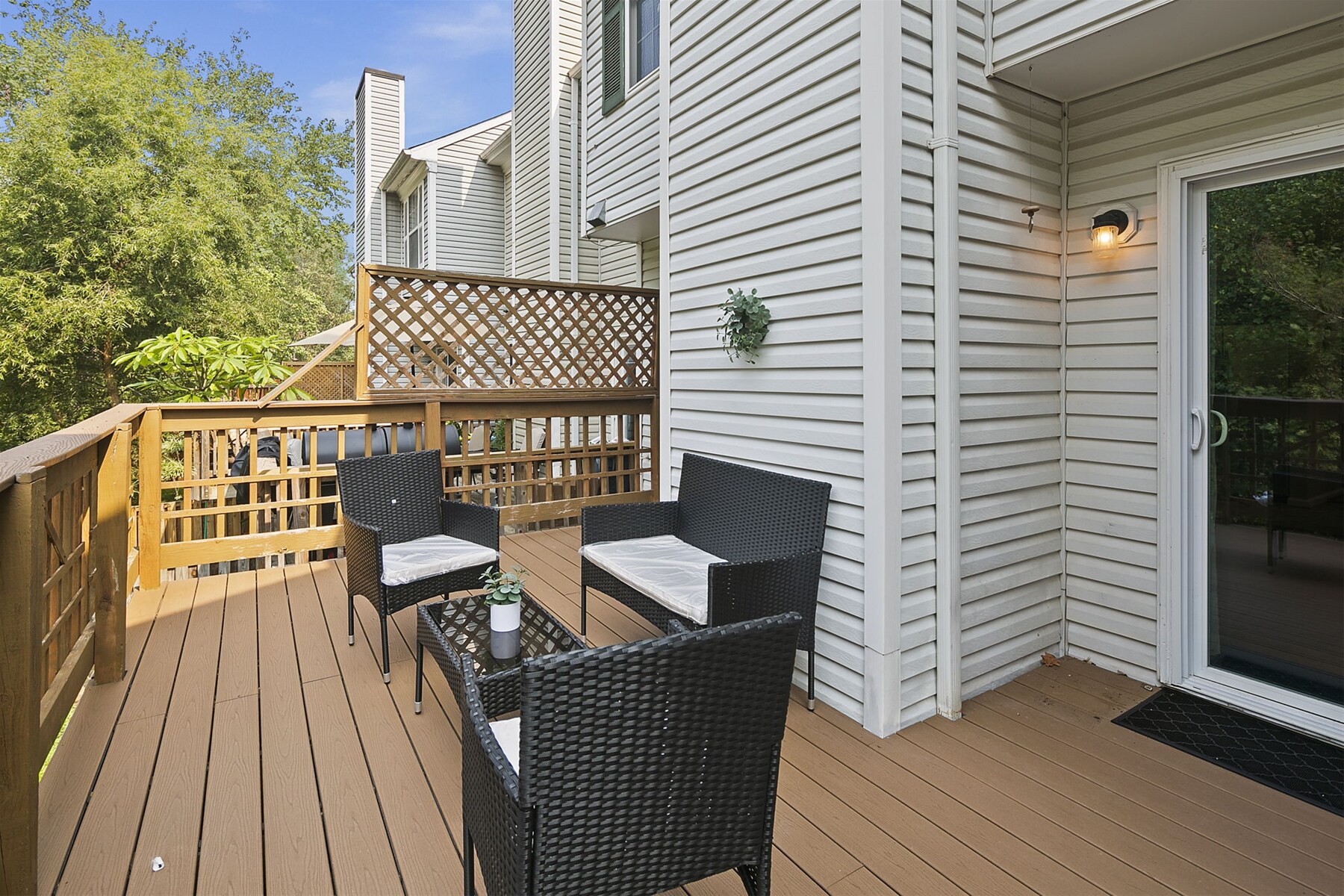 Finchvale: Work-Friendly, Private Yard, Near DC, by Newman Hospitality