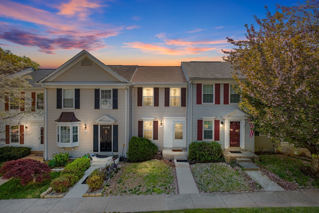 The house was everything we expected: clean, quiet, comfortable, & well located- Brian