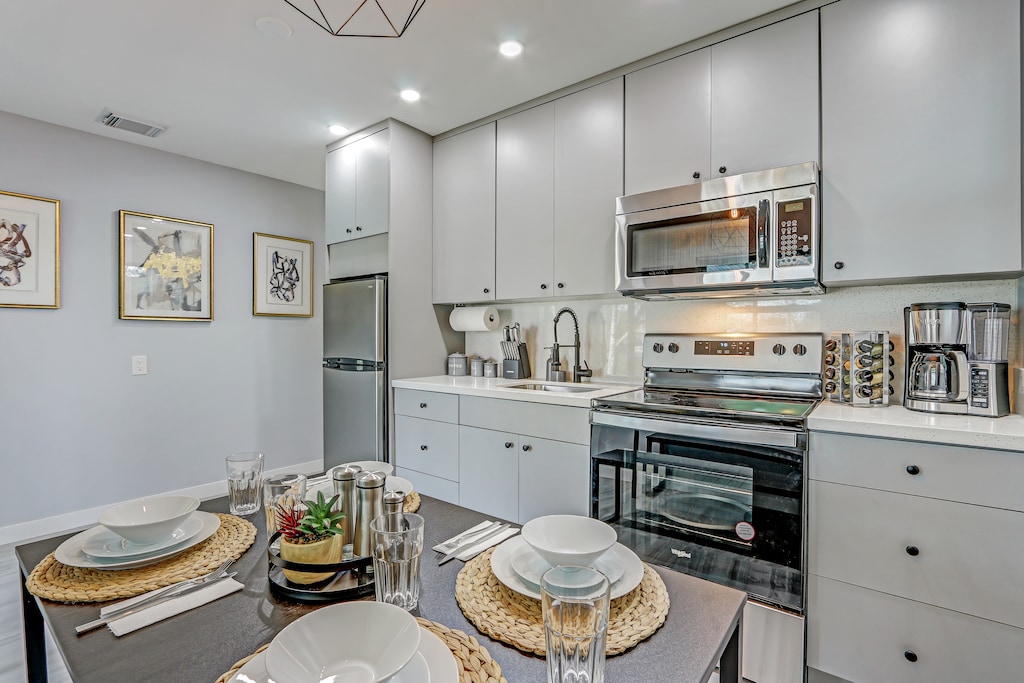 LED ceiling lights permit the family chef maximized visibility