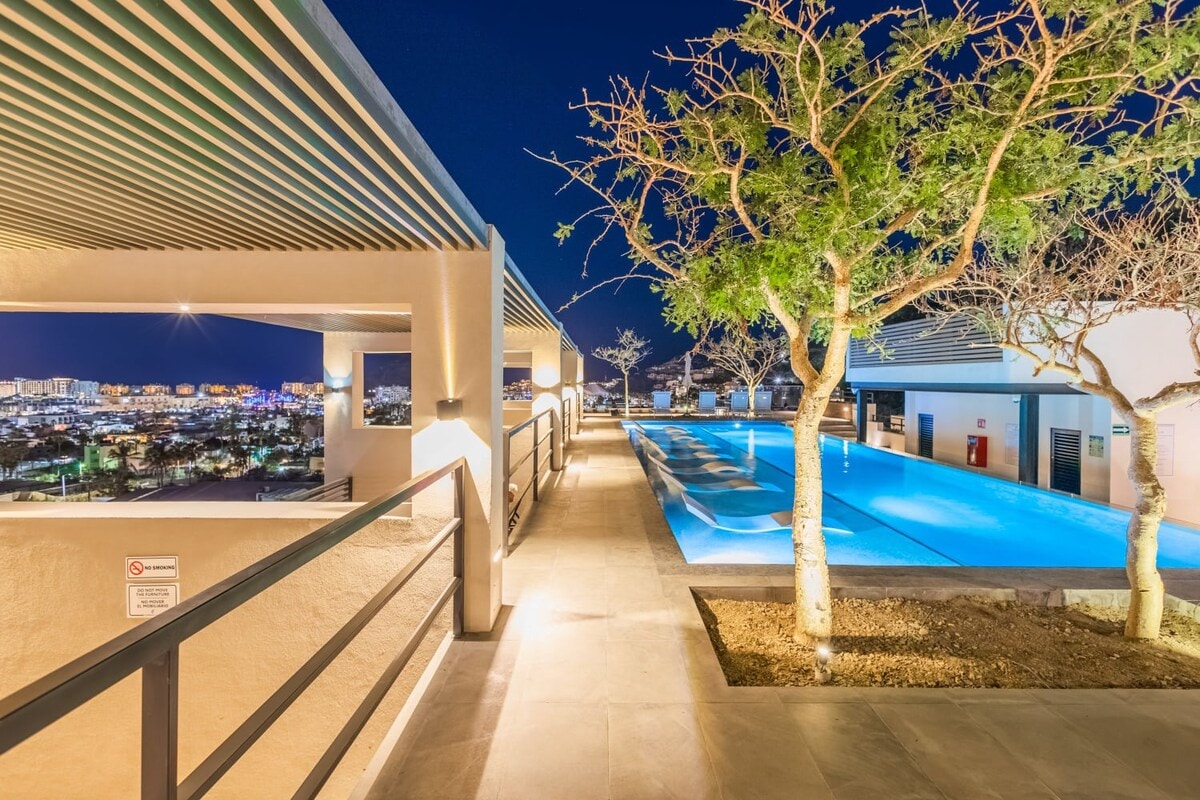 Property Image 1 - Penthouse in Cabo, Private Balcony & Rooftop Pool!