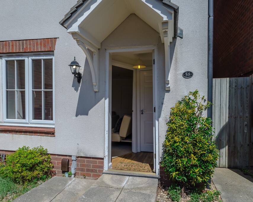 Property Image 2 - Chapel Break, 2 Bed, 2 bathroom house with parking & fast Wifi