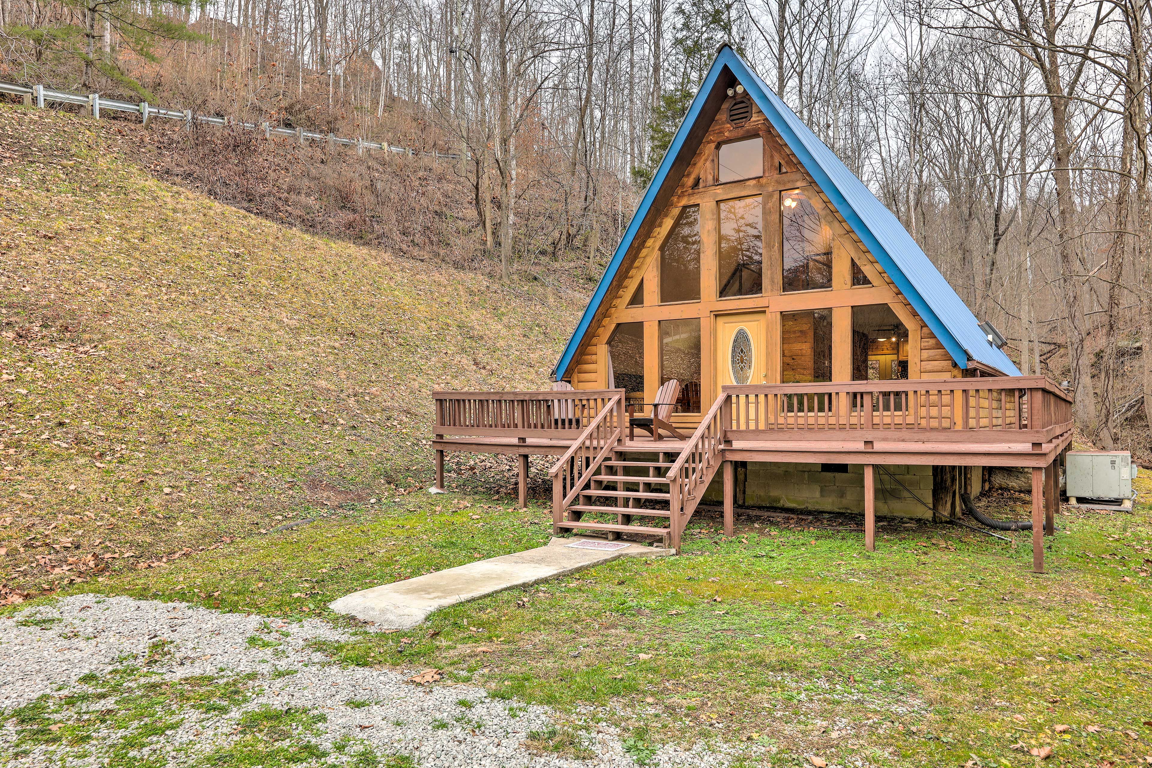 Property Image 2 - Cozy Yatesville Lake Cabin Rental in Louisa!