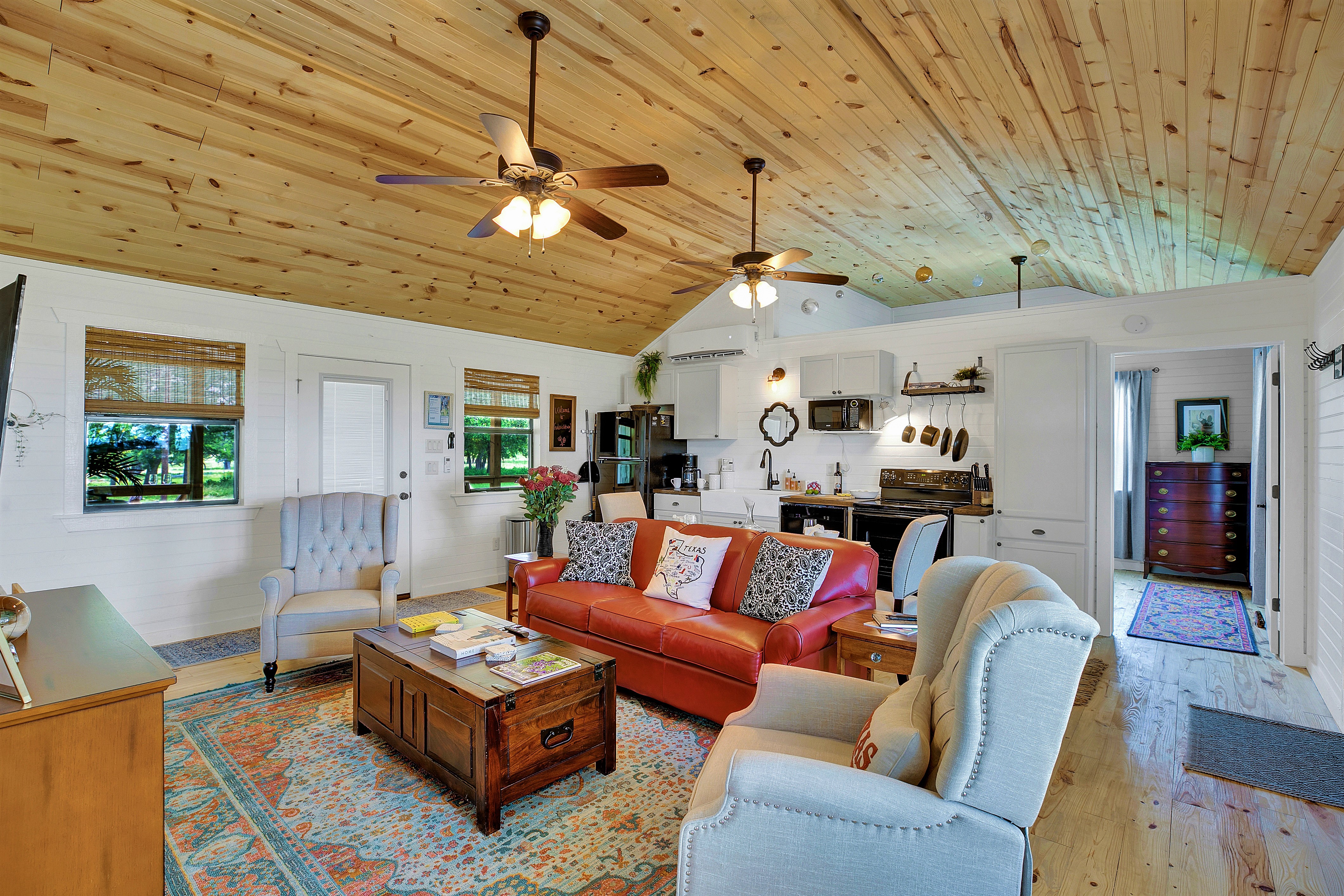Oak Cottage Cozy Living Room