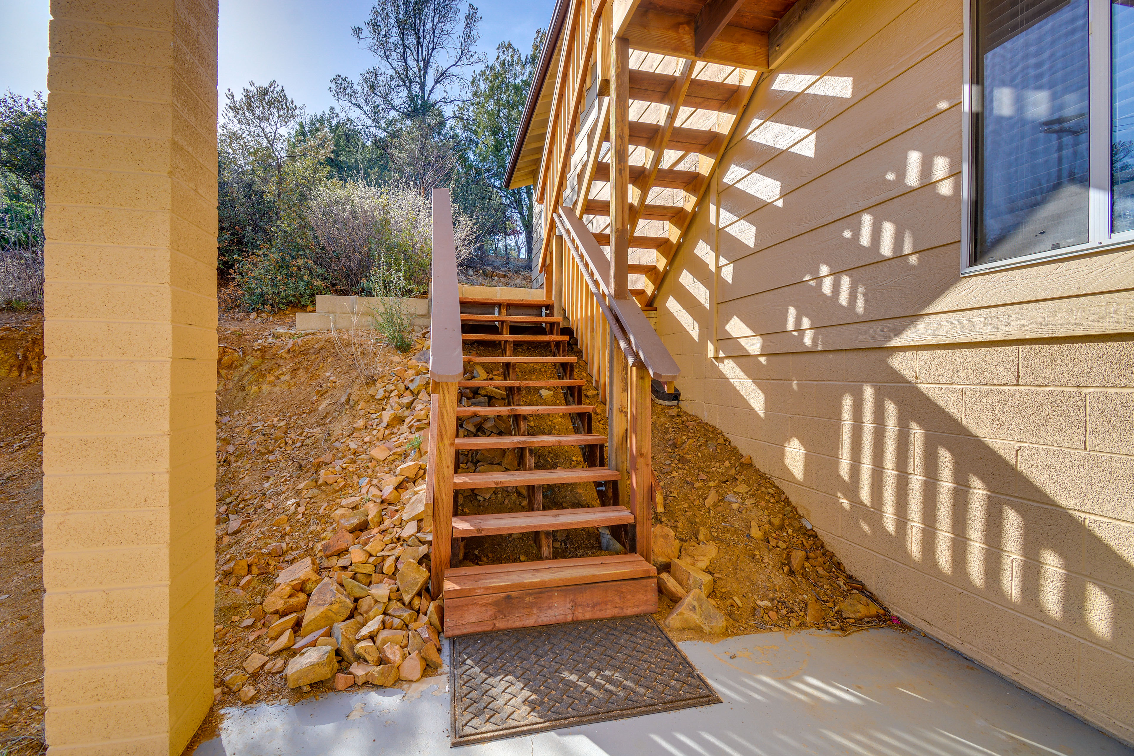 Charming Prescott Home w/ Deck & Mountain Views!