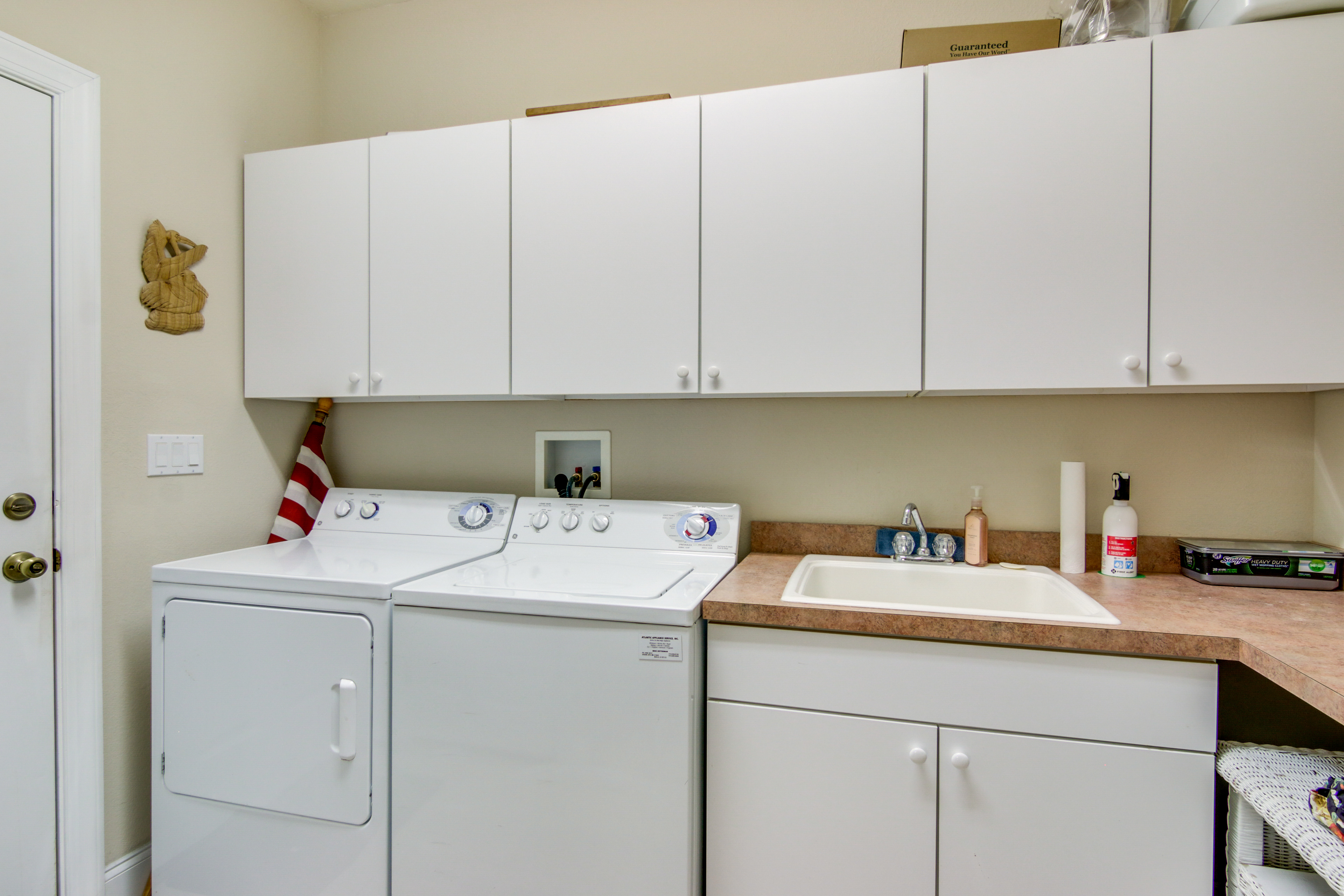 4 Mi to Fenwick Island: Home w/ Pool Access & Deck