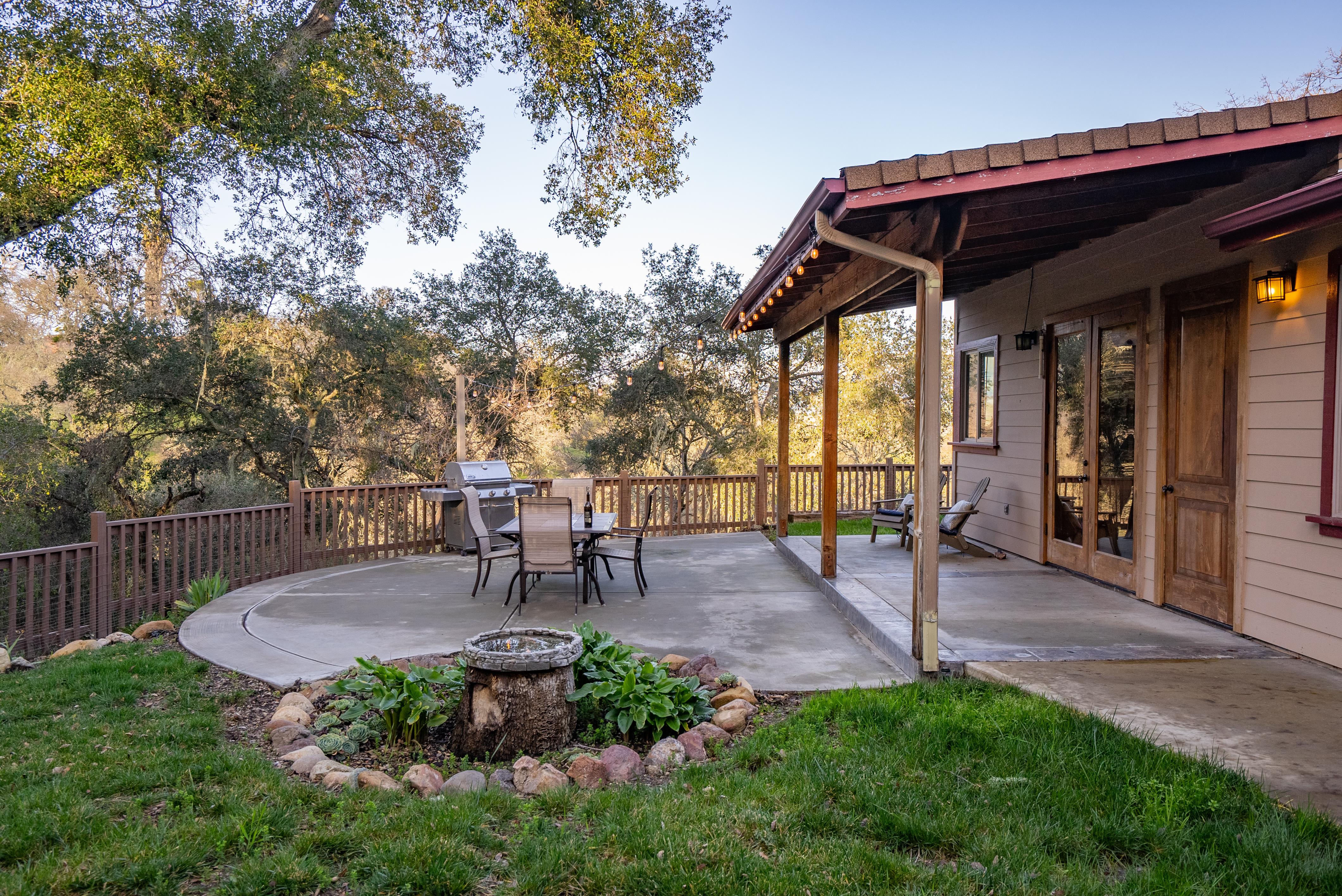Such a lovely backyard for sitting and enjoying the evenings Such a lovely backyard for sitting and enjoying the evenings