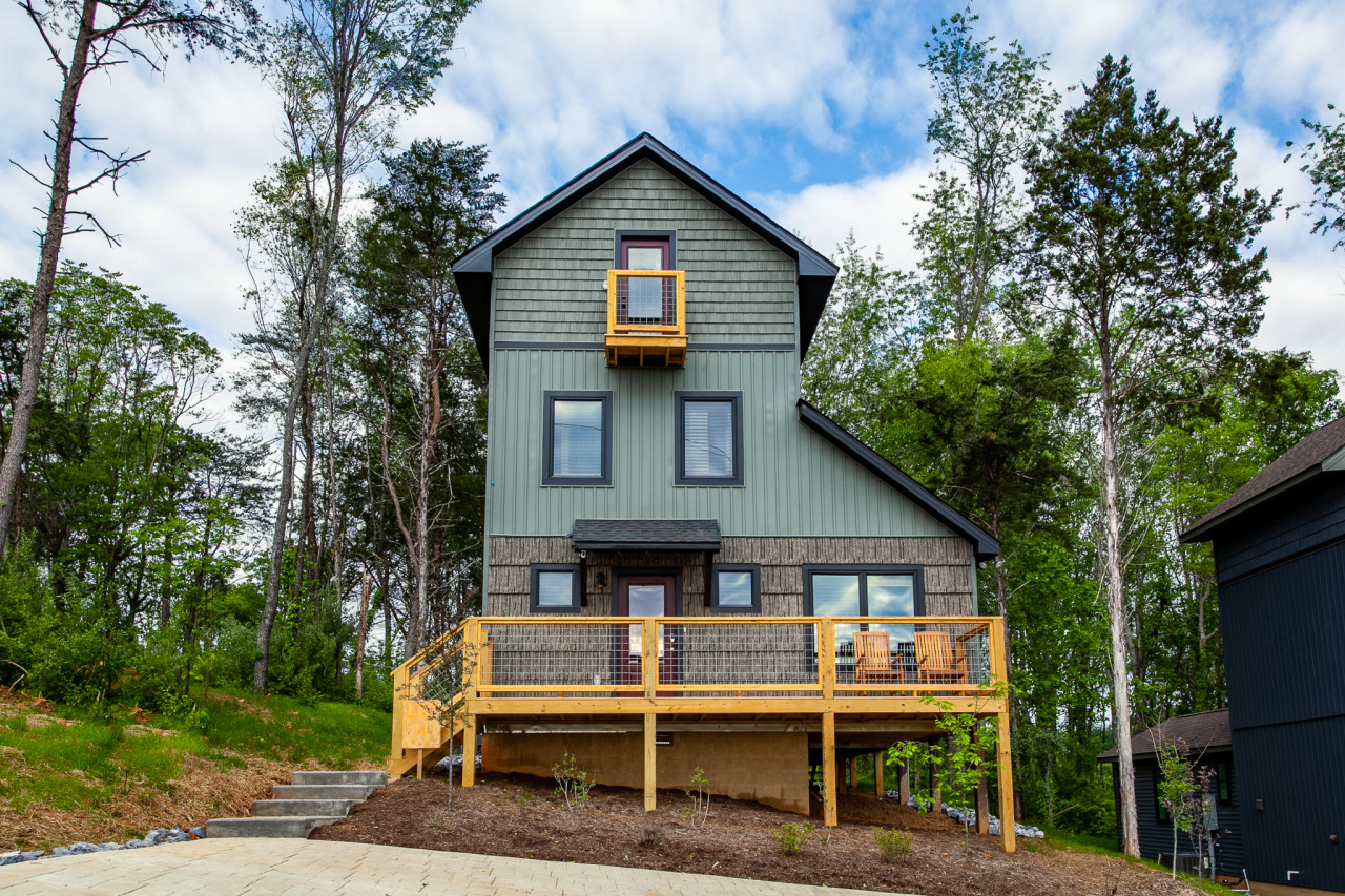 Property Image 1 - First Love - Hot Tub, Grill & Fireplace!