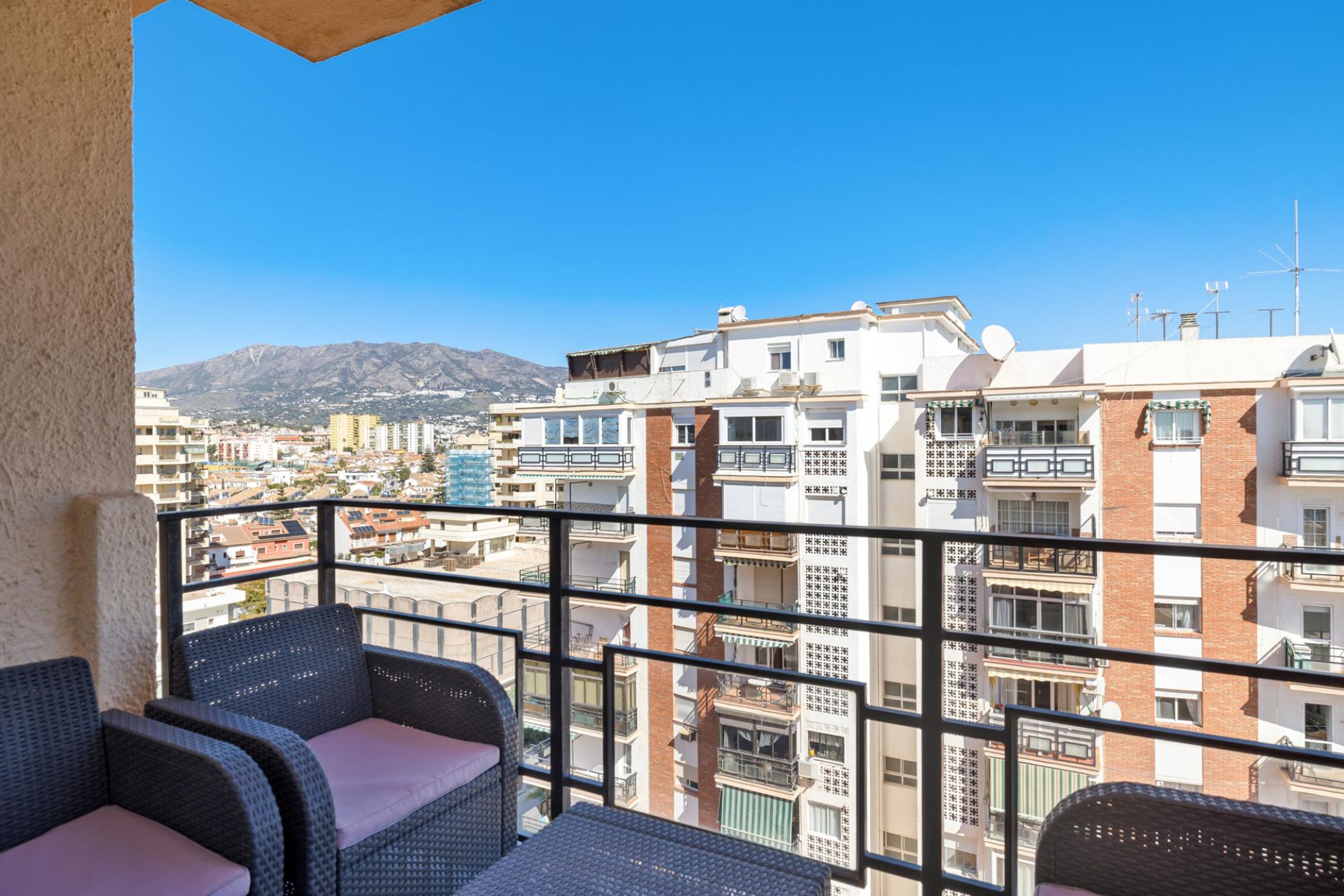 Property Image 2 - Central and modern Fuengirola apartment Ref 34