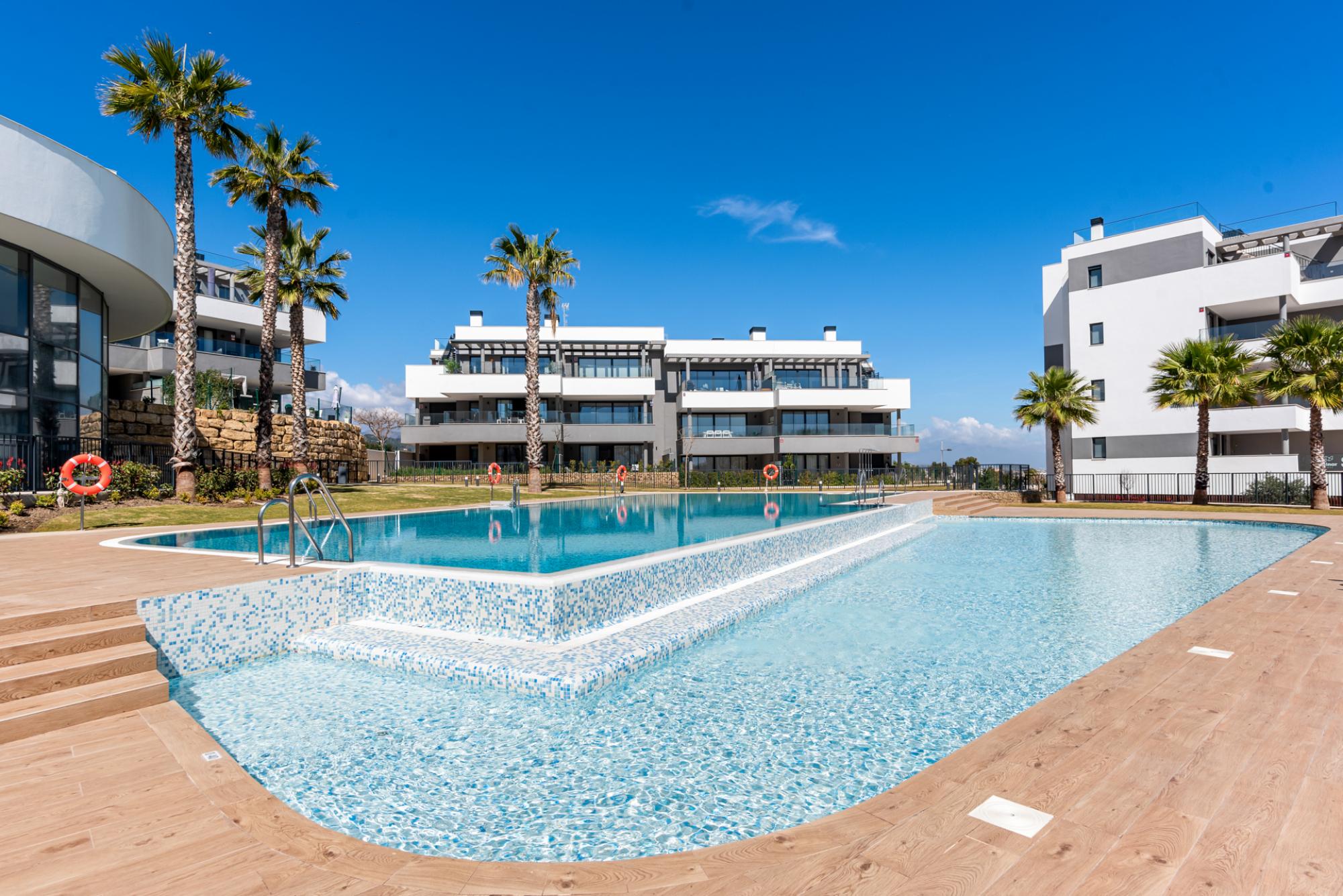 Property Image 1 - Seaview apartment with heated pool Ref M21