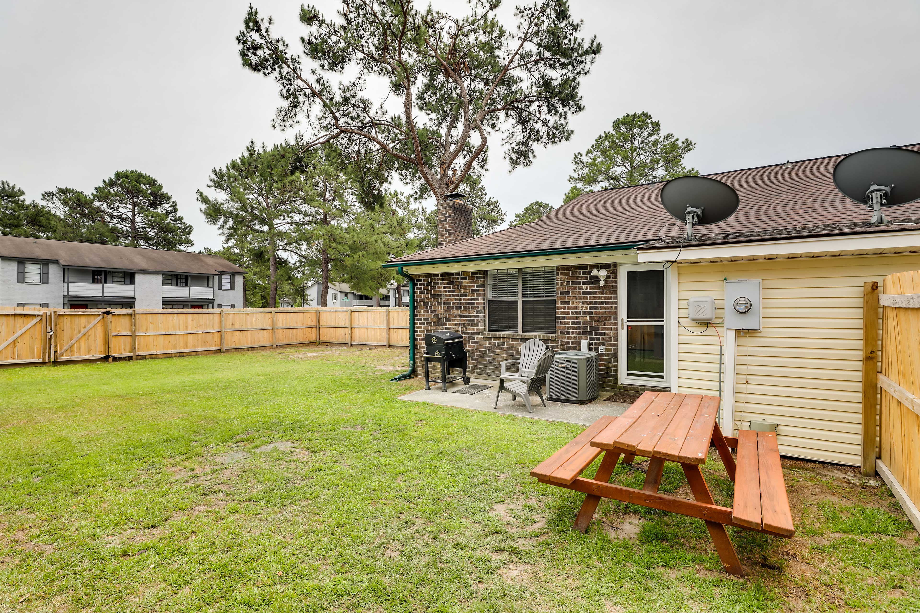 North Charleston Vacation Rental Near Cooper River