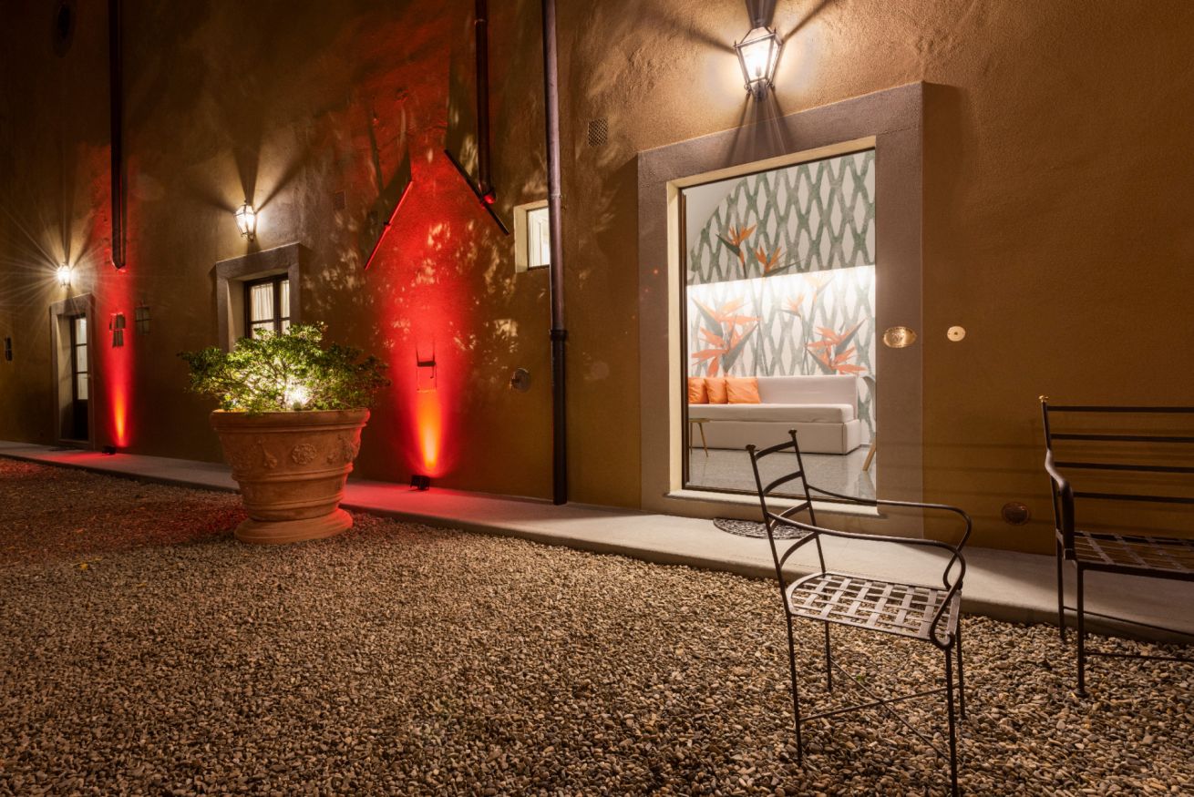 Property Image 2 - Dragomanni Loft with garden at Ponte Vecchio