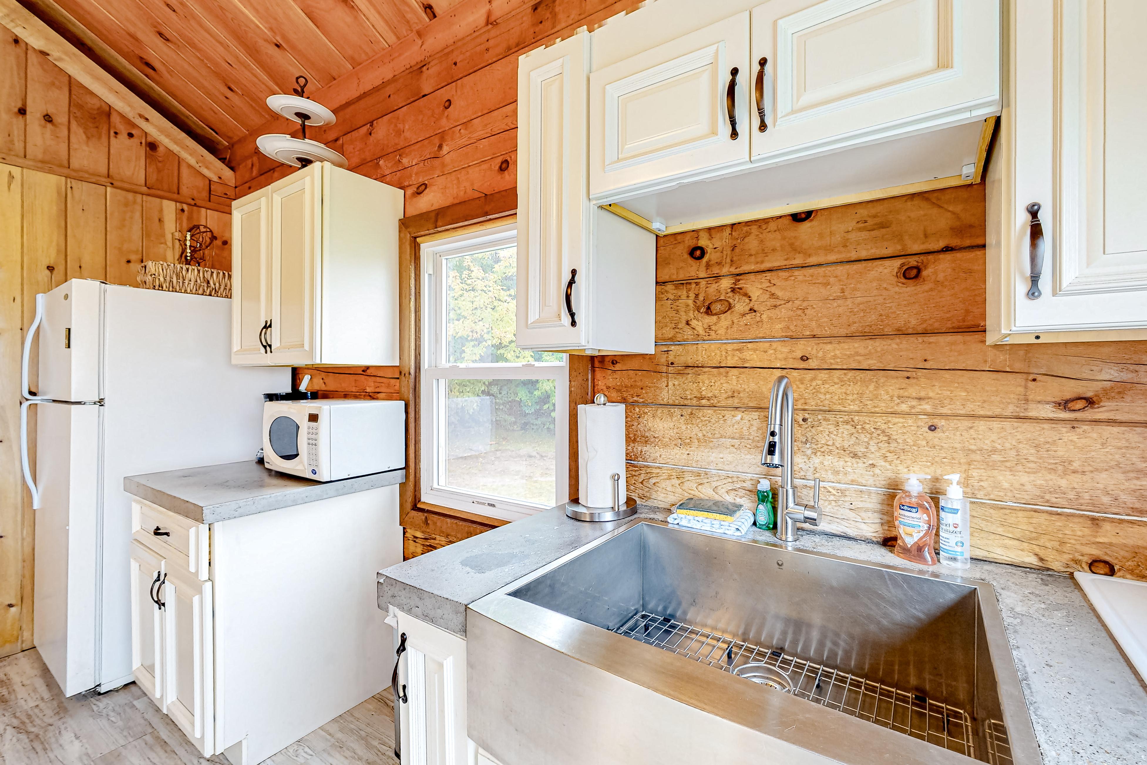 Modern Log Chalet - Upper Level