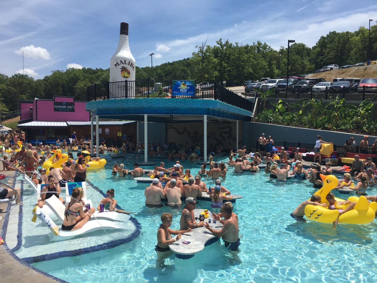 Emerald Oasis - Waterfront, Pools, & Smoker!