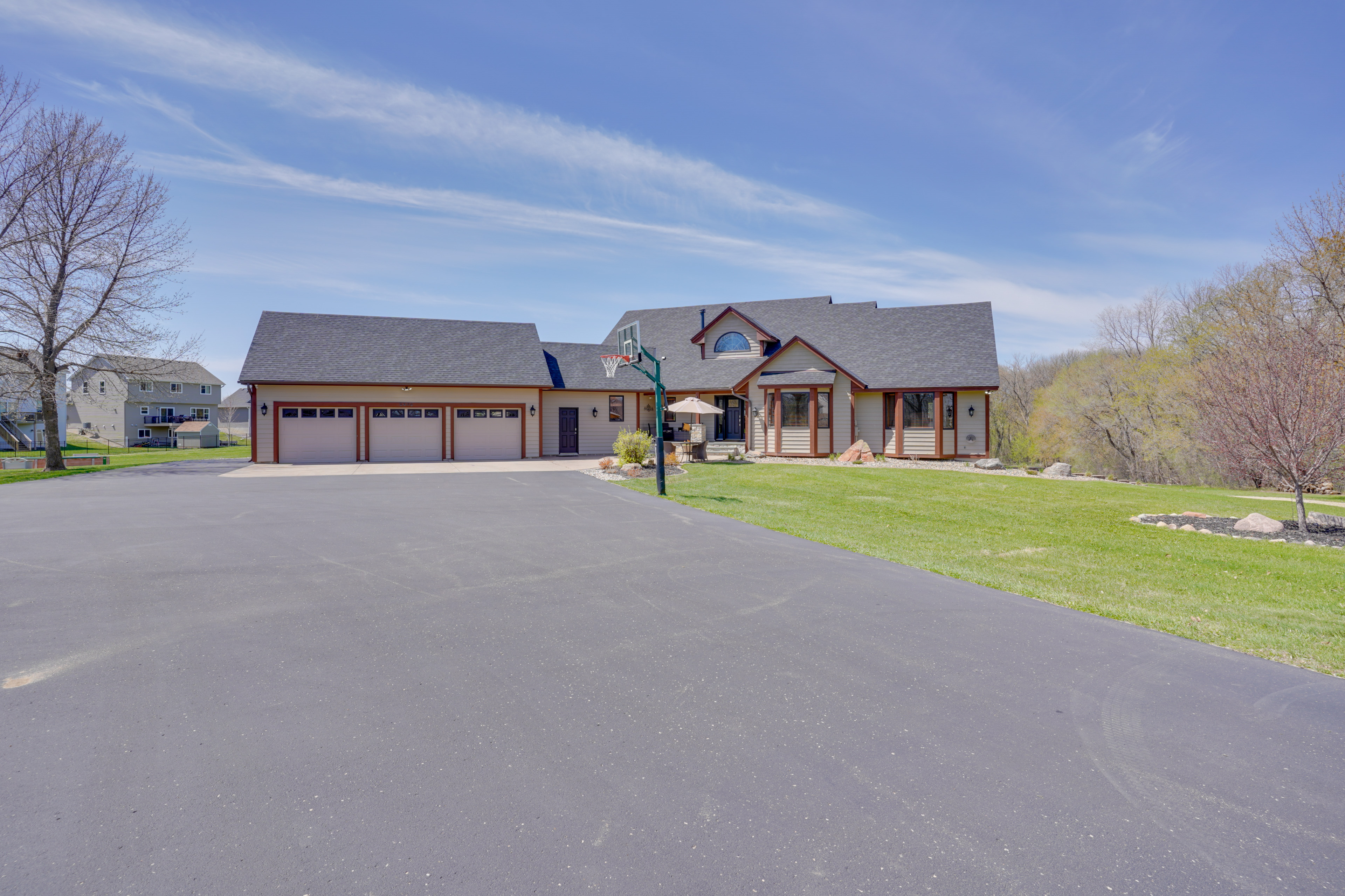 Property Image 2 - Expansive Shakopee Vacation Rental on 5 Acres!