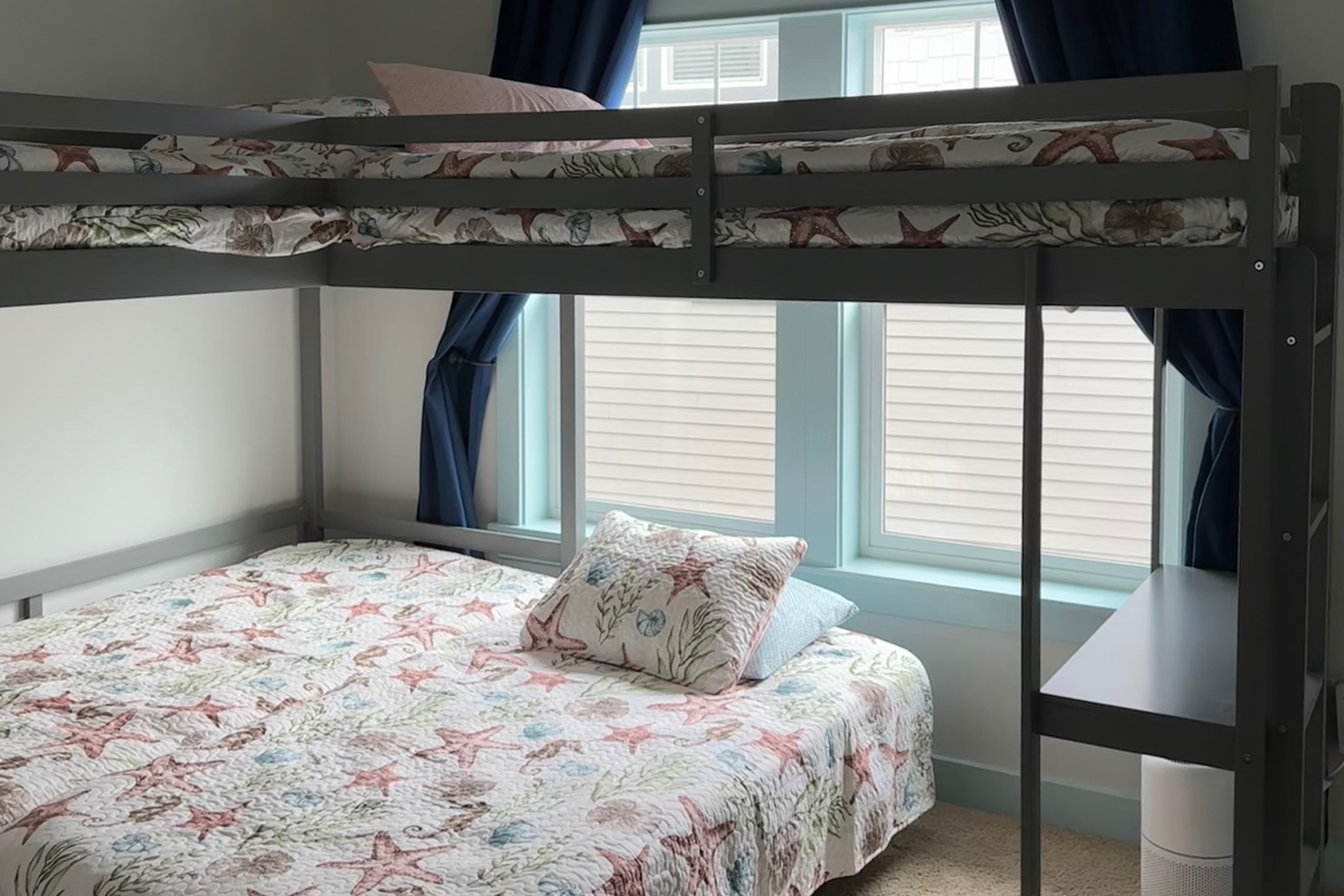 Inviting ocean view townhouse with beach access & balcony - dog-friendly