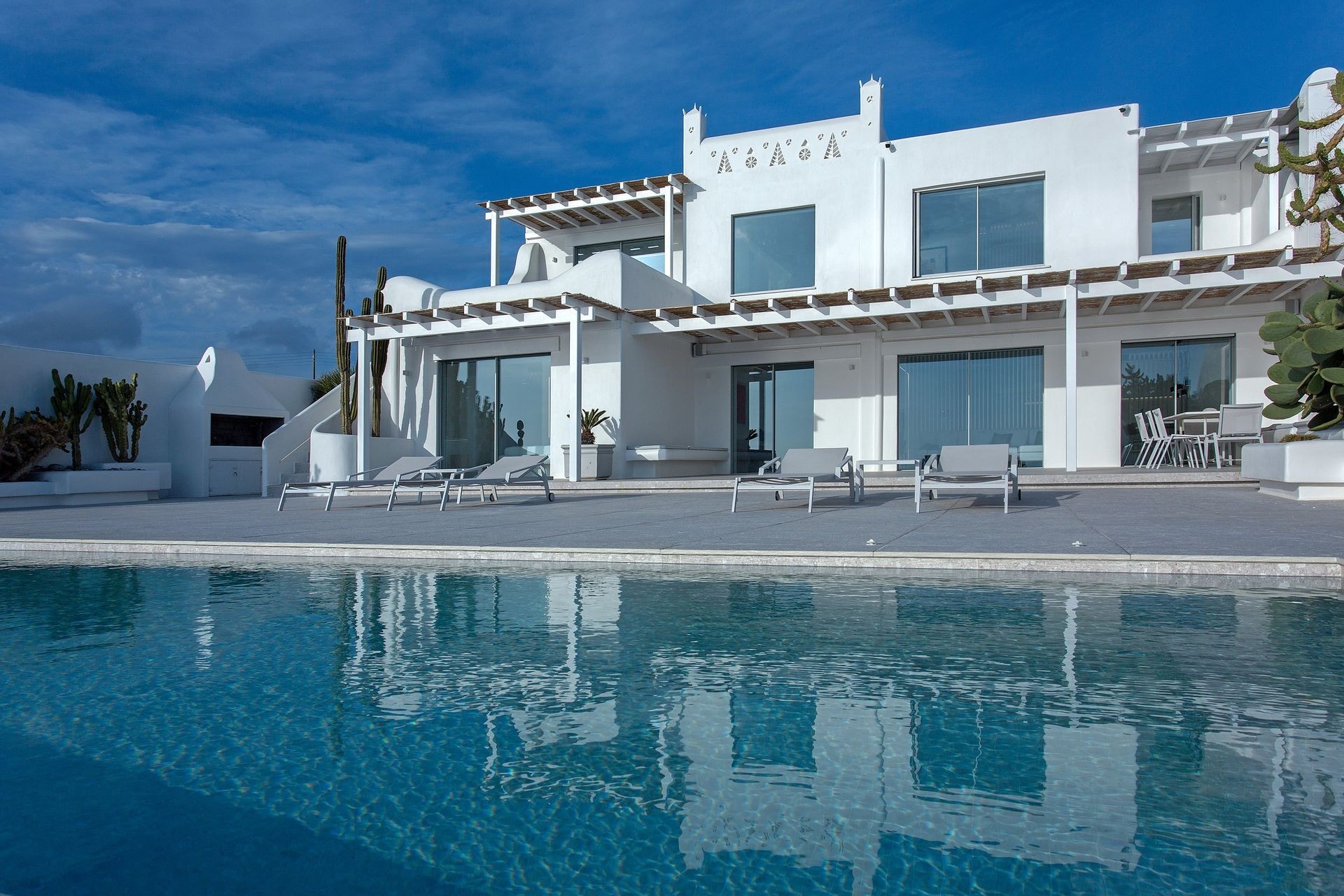 Property Image 2 - LKM 5 Bed | Villa Saorsa | Euaggelistraki | Mykonos
