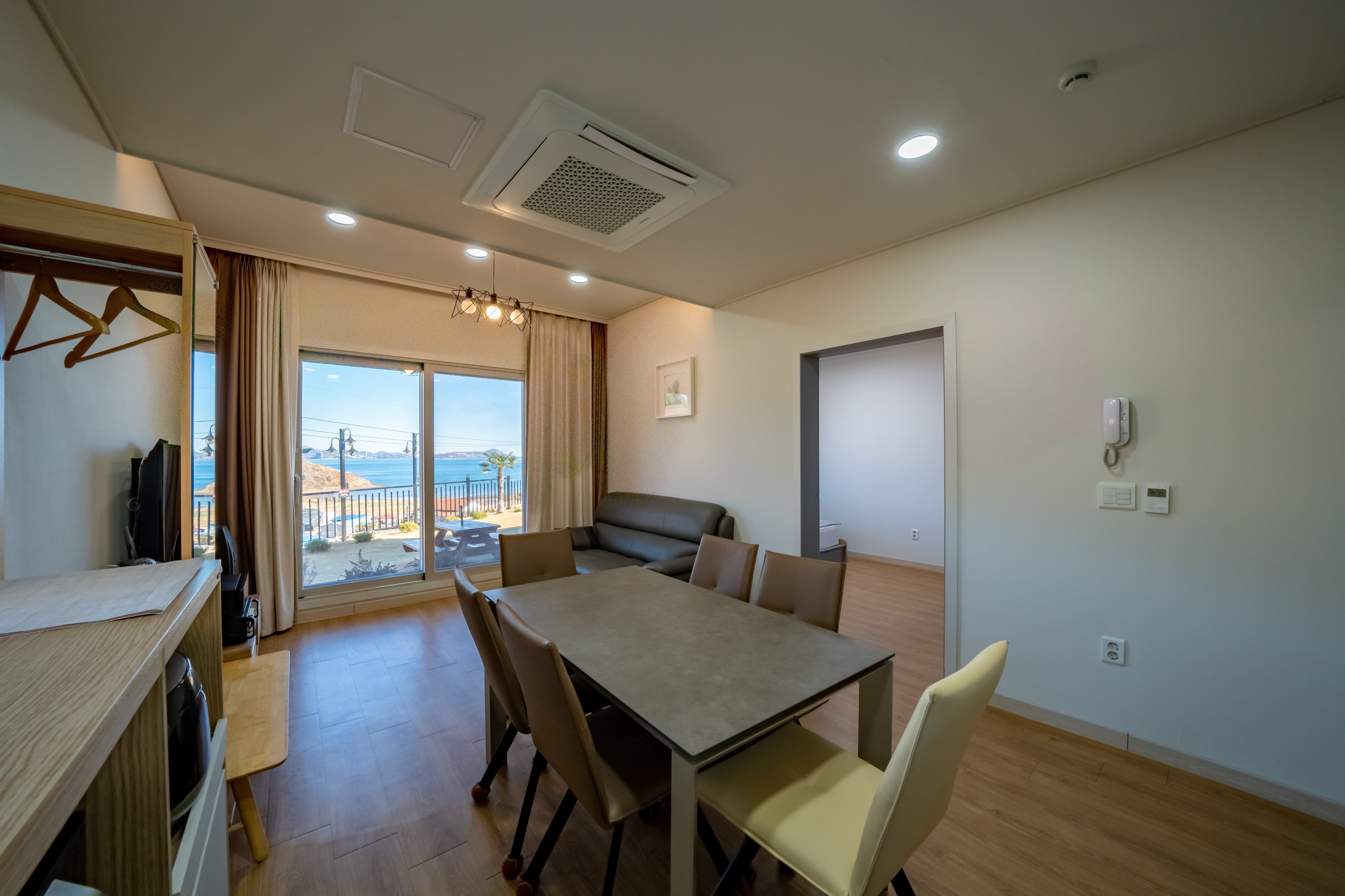 Property Image 1 - Cozy duplex home in yeosu 101