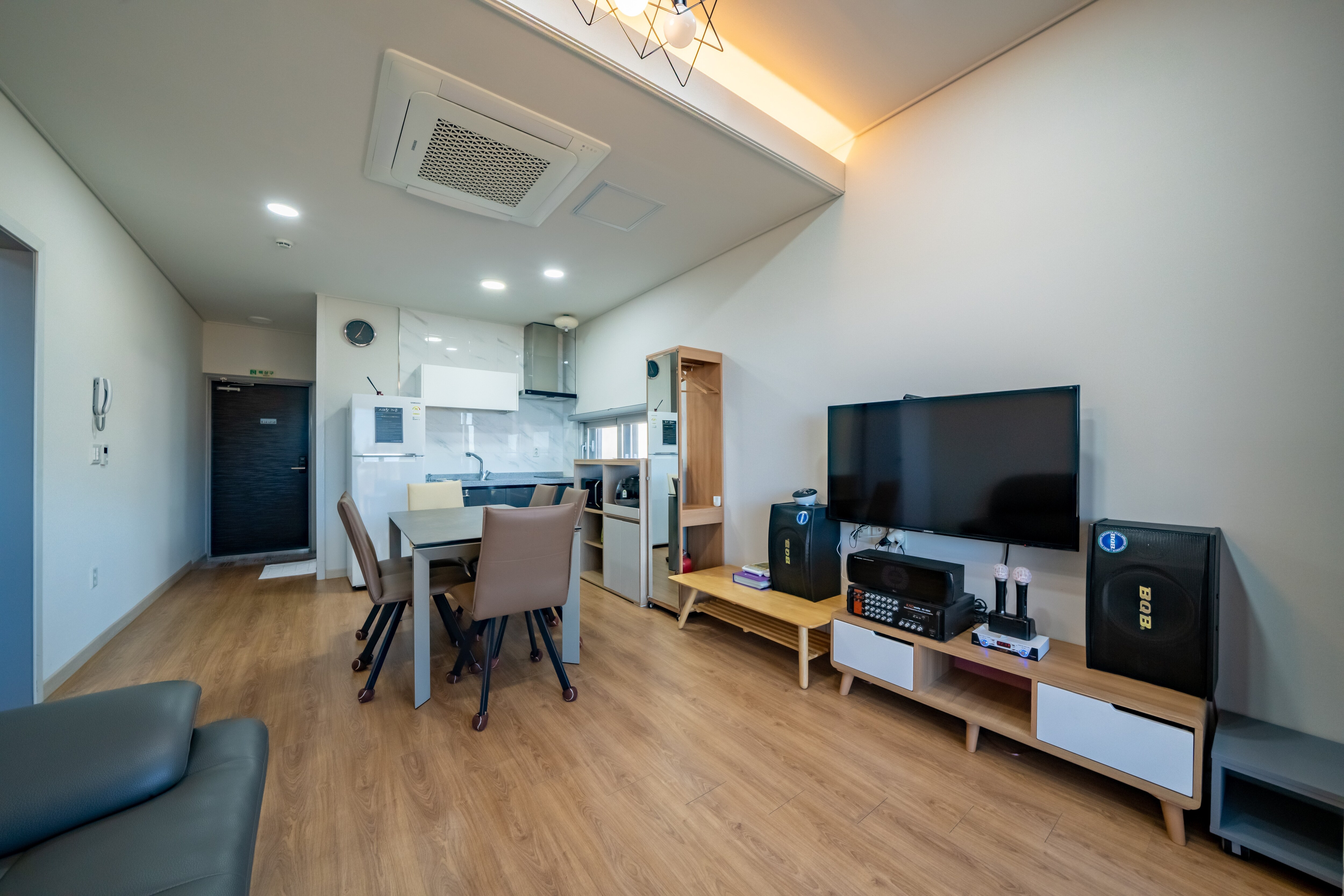Cozy duplex home in yeosu 101