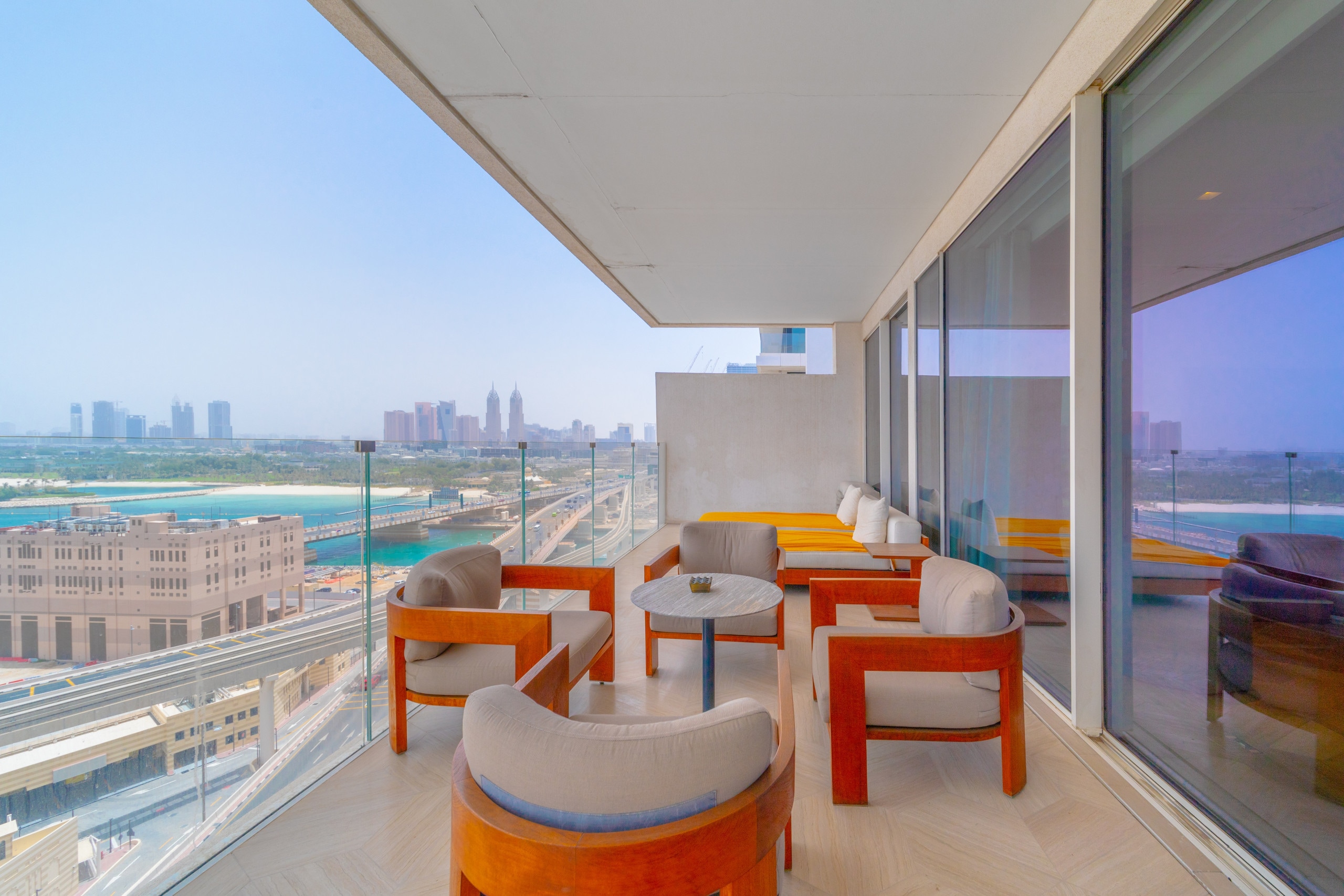 Fascinating 1BR with Burj Arab View at FIVE Palm