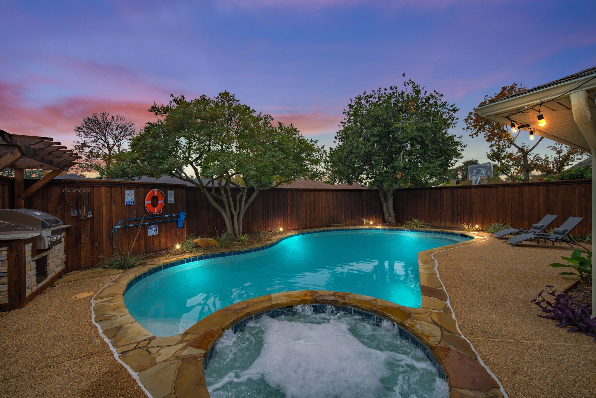 Property Image 1 - Texan Gem with Free Shape Pool for Large Families
