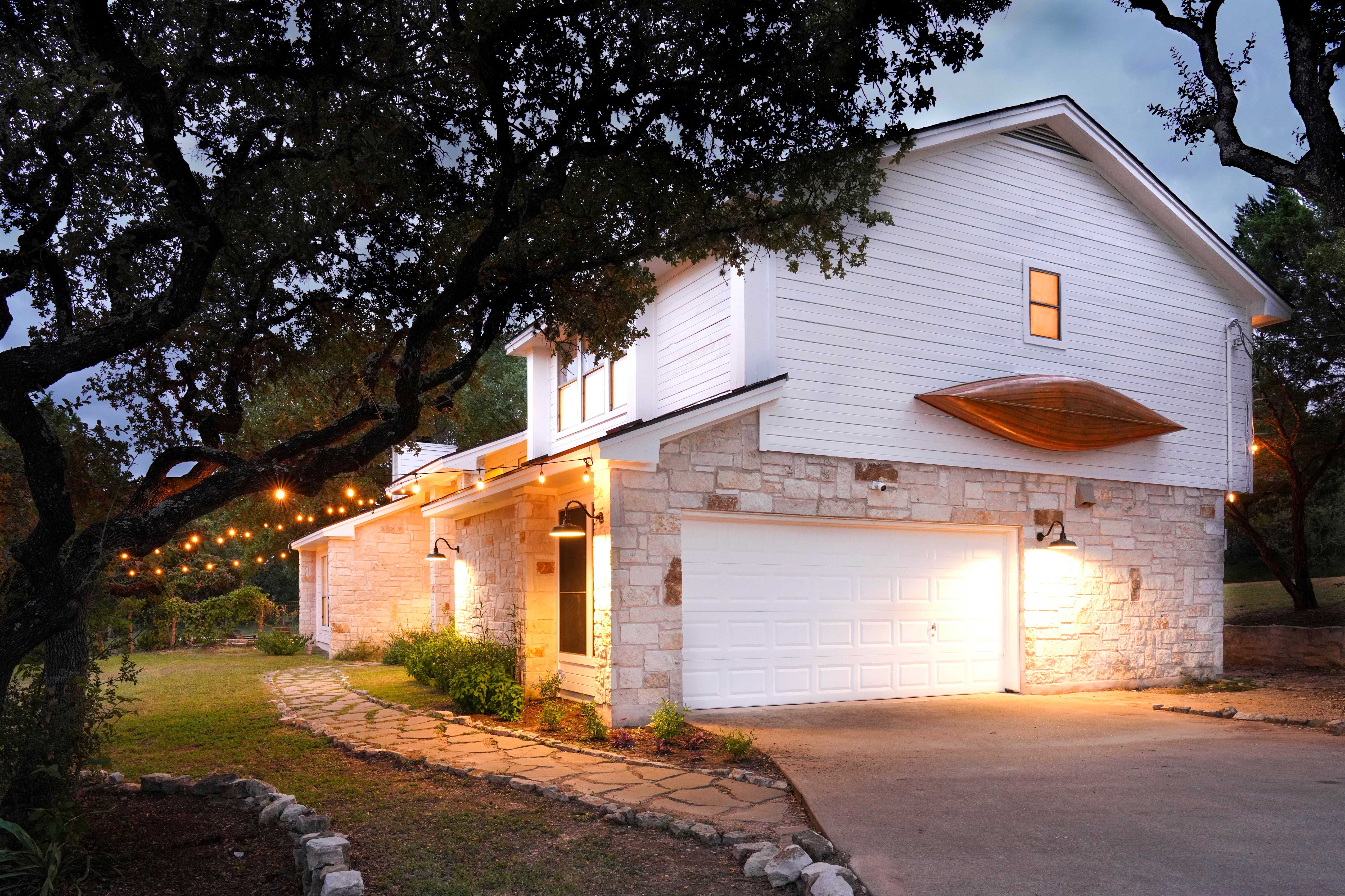 Property Image 2 - Shaded Getaway w/ BBQ & Fire Pit in Austin!