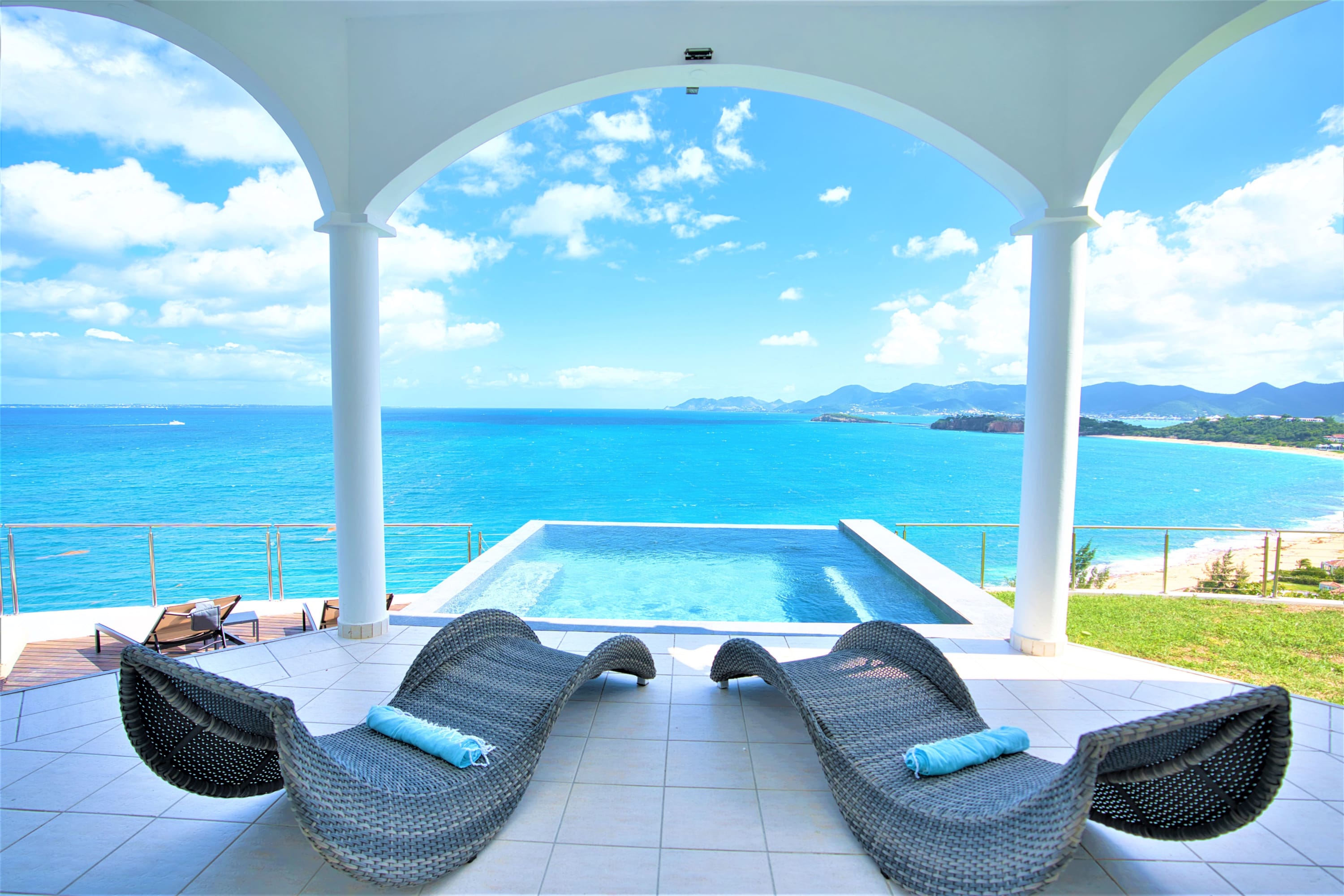 Home - Infinity Blue SXM