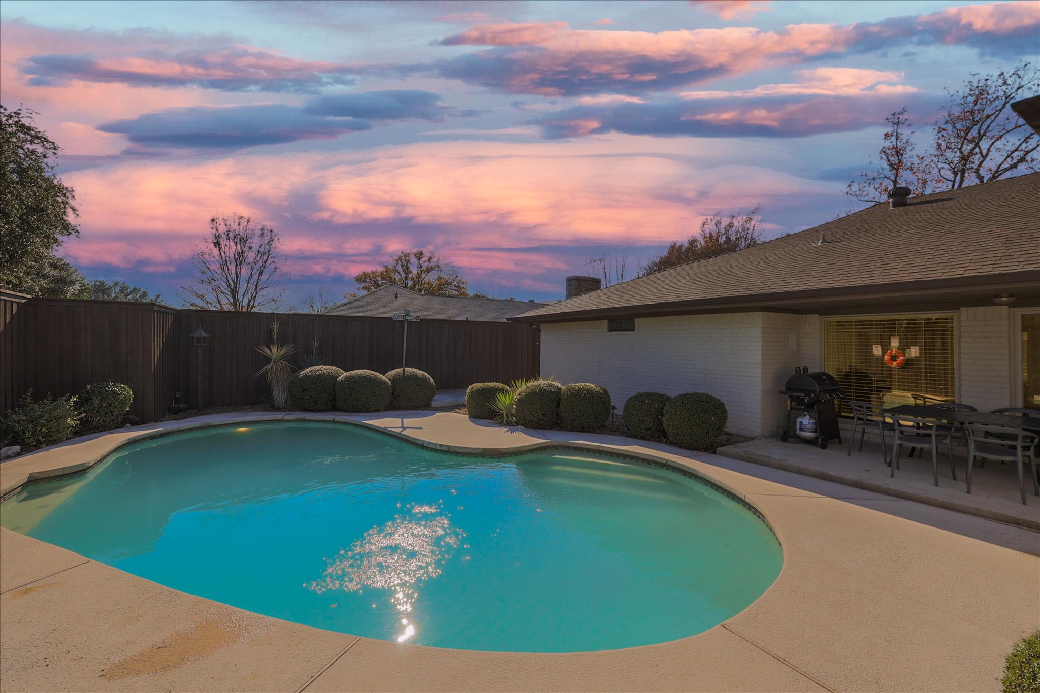 Property Image 1 - Spacious and Modern Home with Private Pool