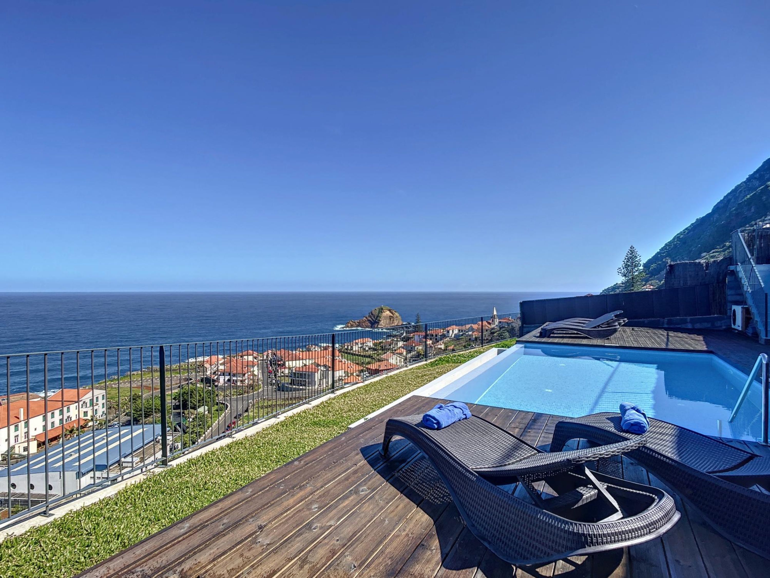 Property Image 2 - Villa das Escaleiras by Atlantic Holiday