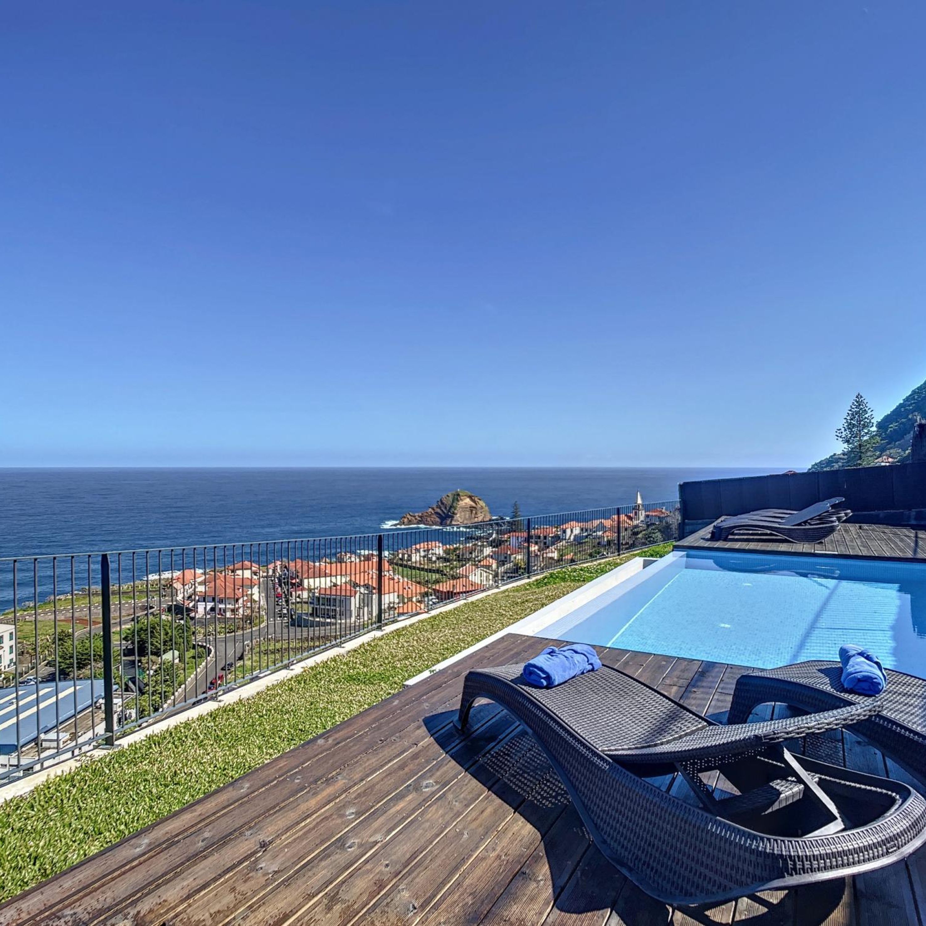 Property Image 2 - Villa das Escaleiras by Atlantic Holiday