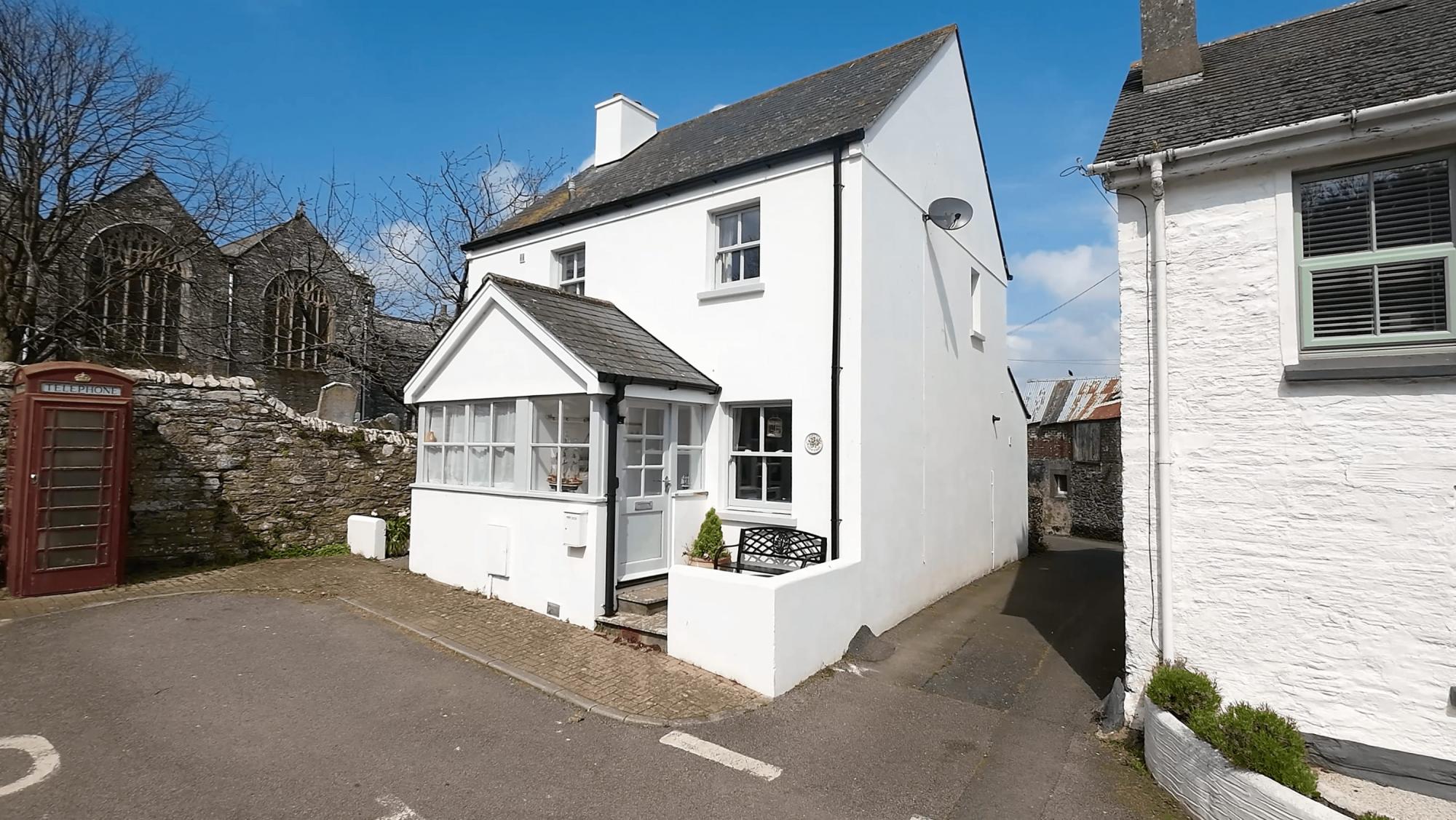 Property Image 2 - Pippin Cottage - Character cottage with the spirit of the sea
