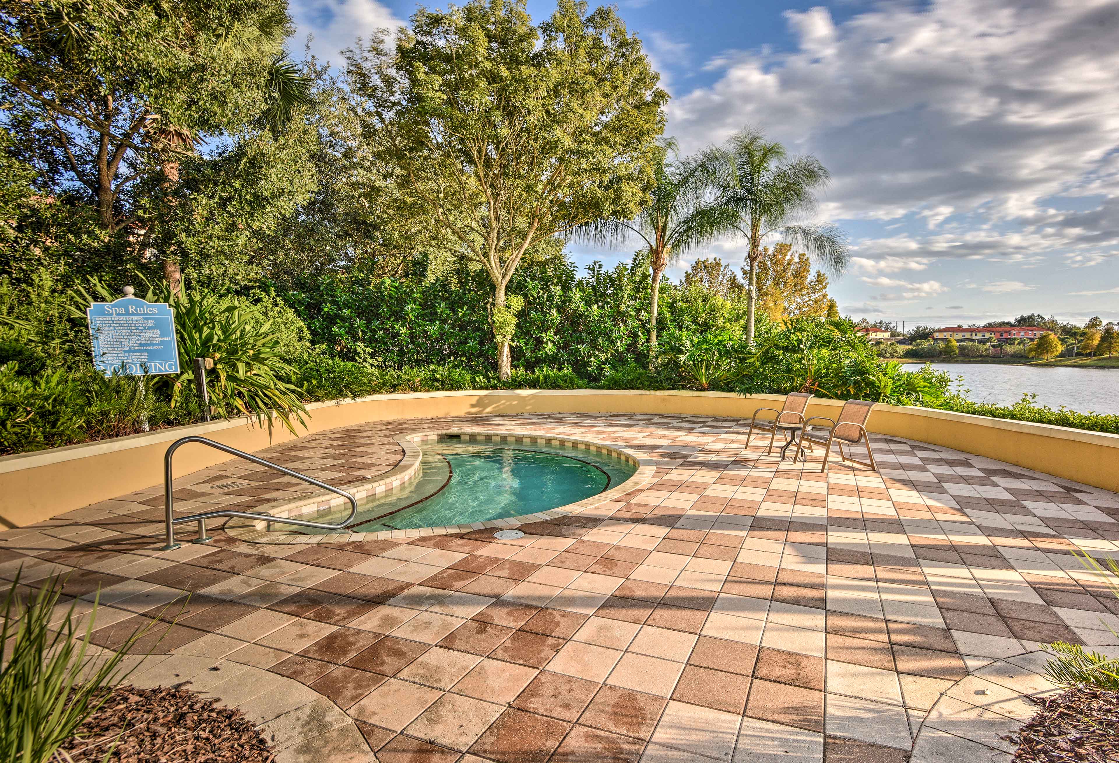 4 Mi to Animal Kingdom: Gem w/ Pool in Kissimmee