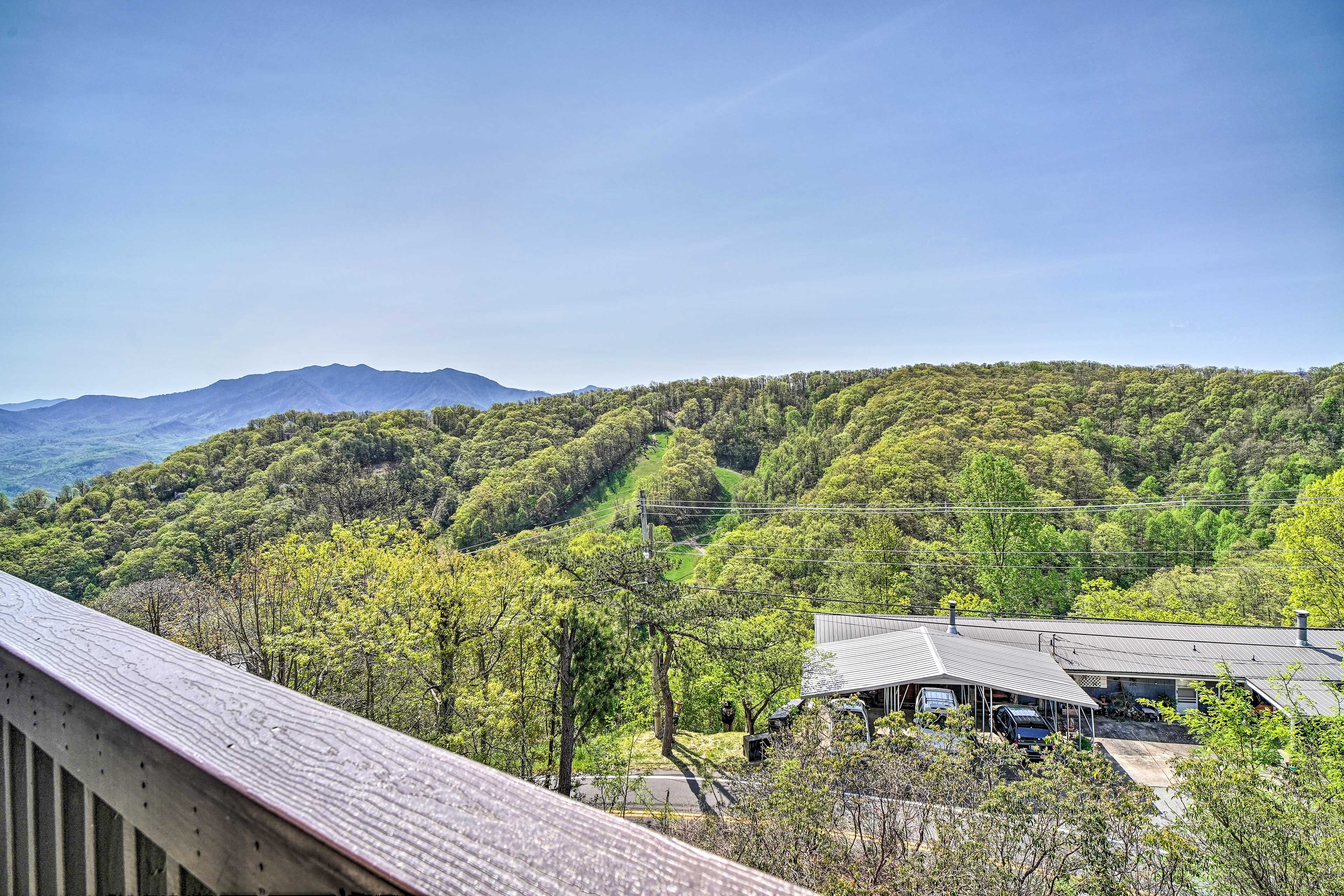 Property Image 1 - Mountaintop Gatlinburg Condo w/ Community Pool